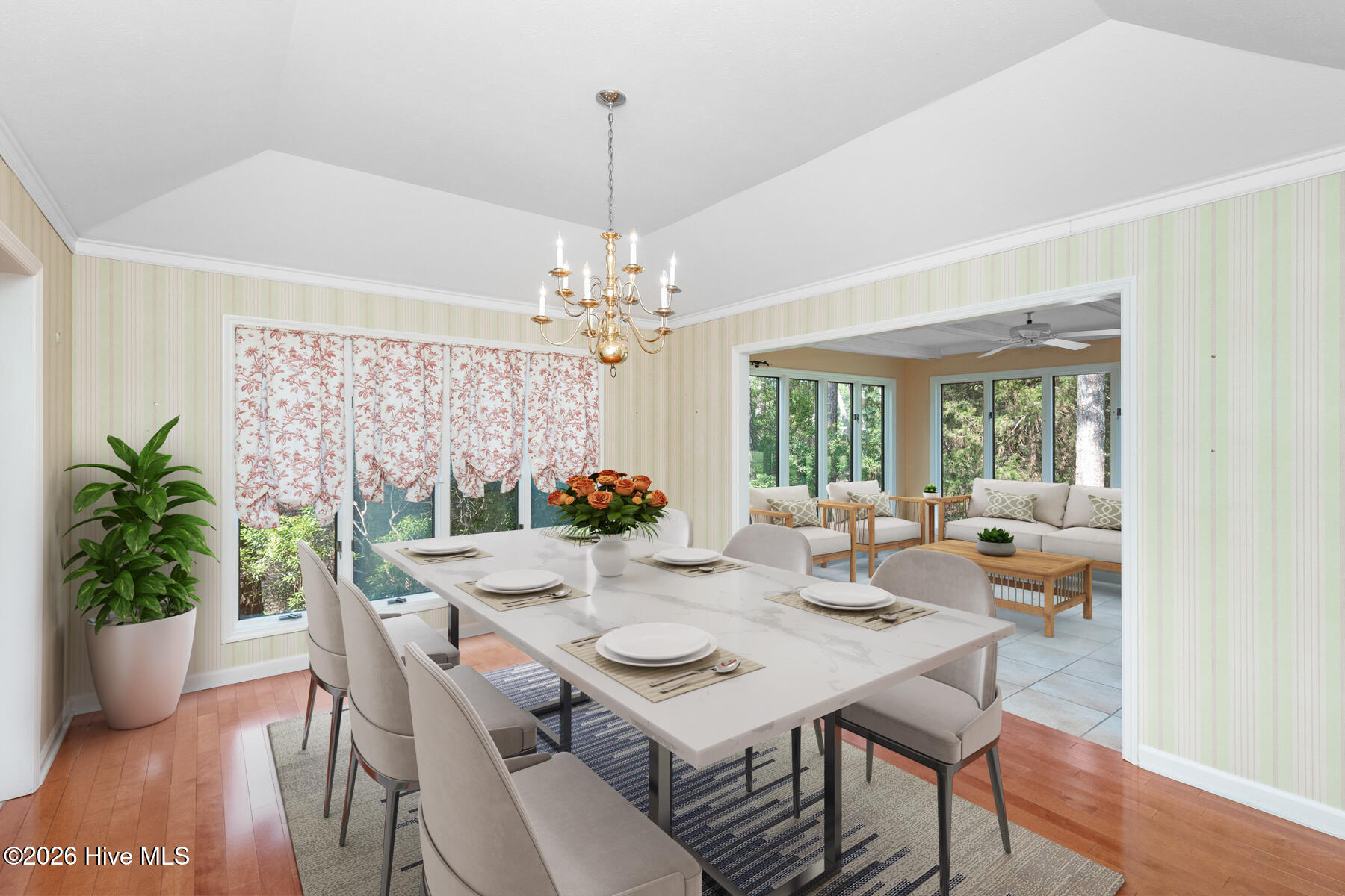 dining room1 VS