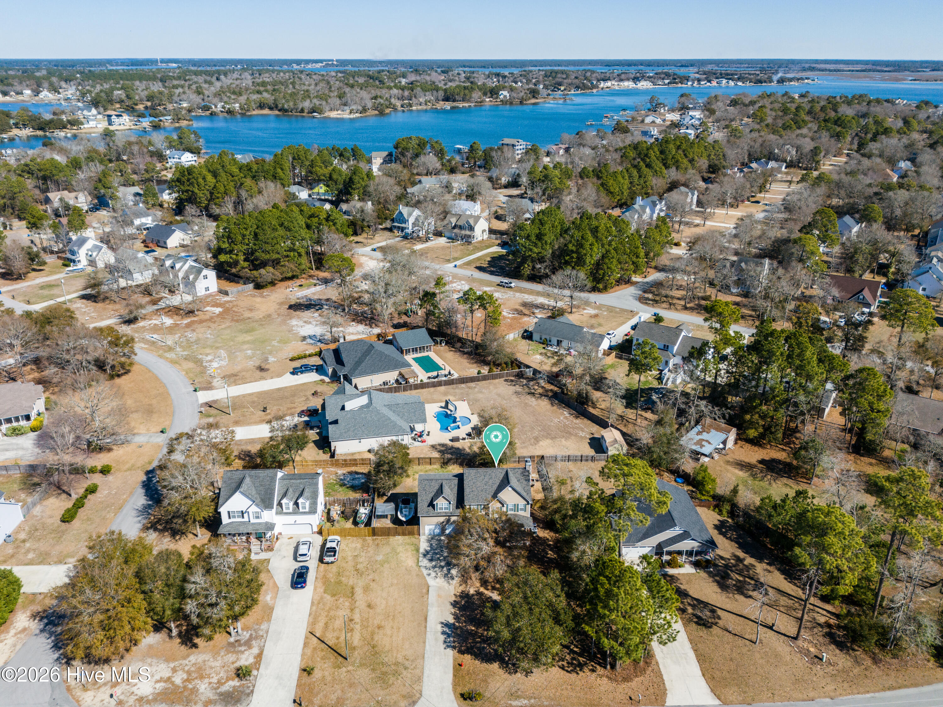 100556725 | Photo 51