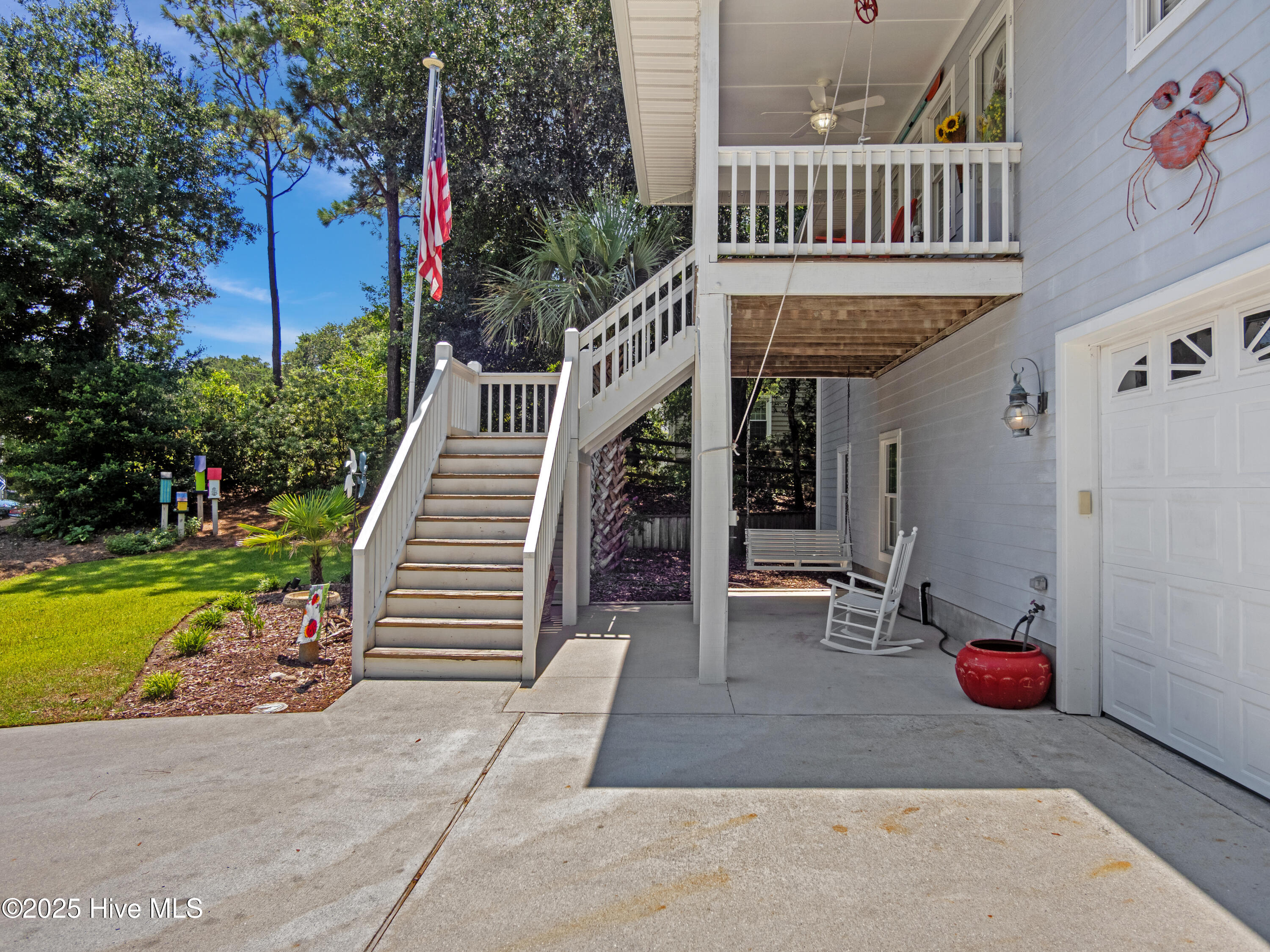 100559925 | Photo 43