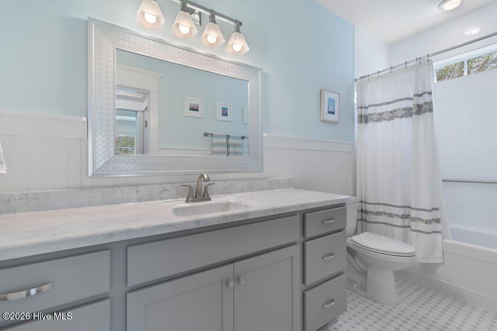 100562919 | Photo 52