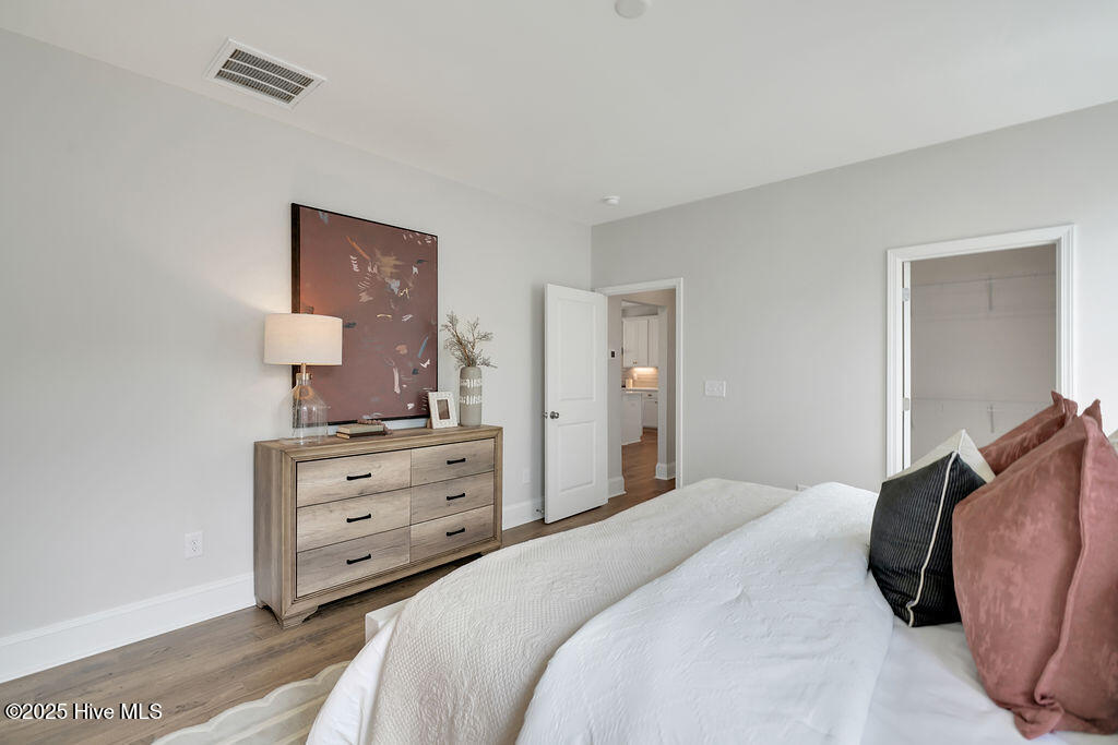 100545811 | Photo 38