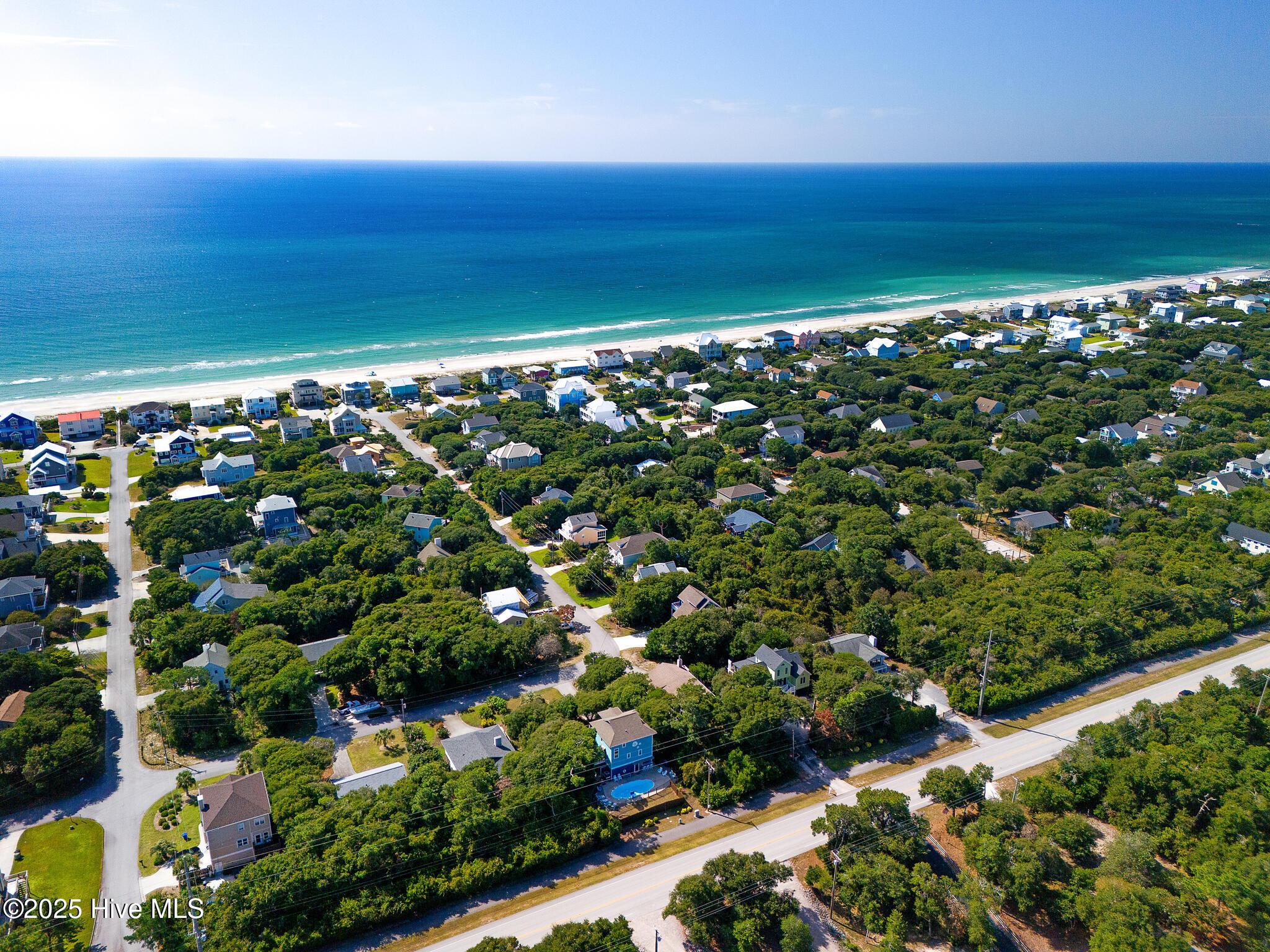 100533935 | Photo 35