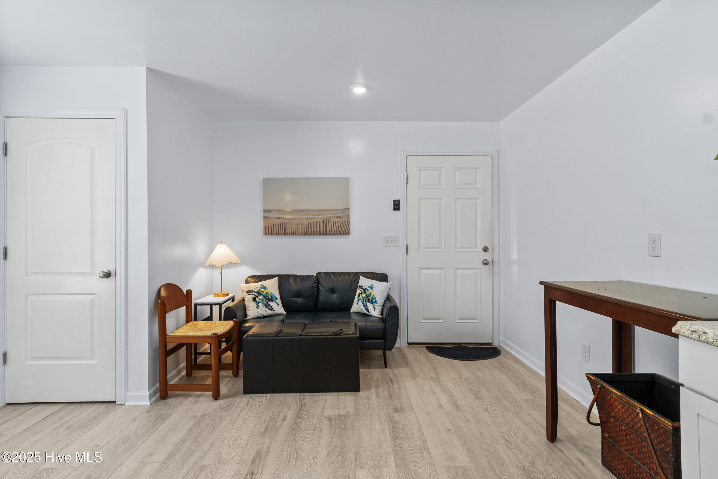 100520173 | Photo 50