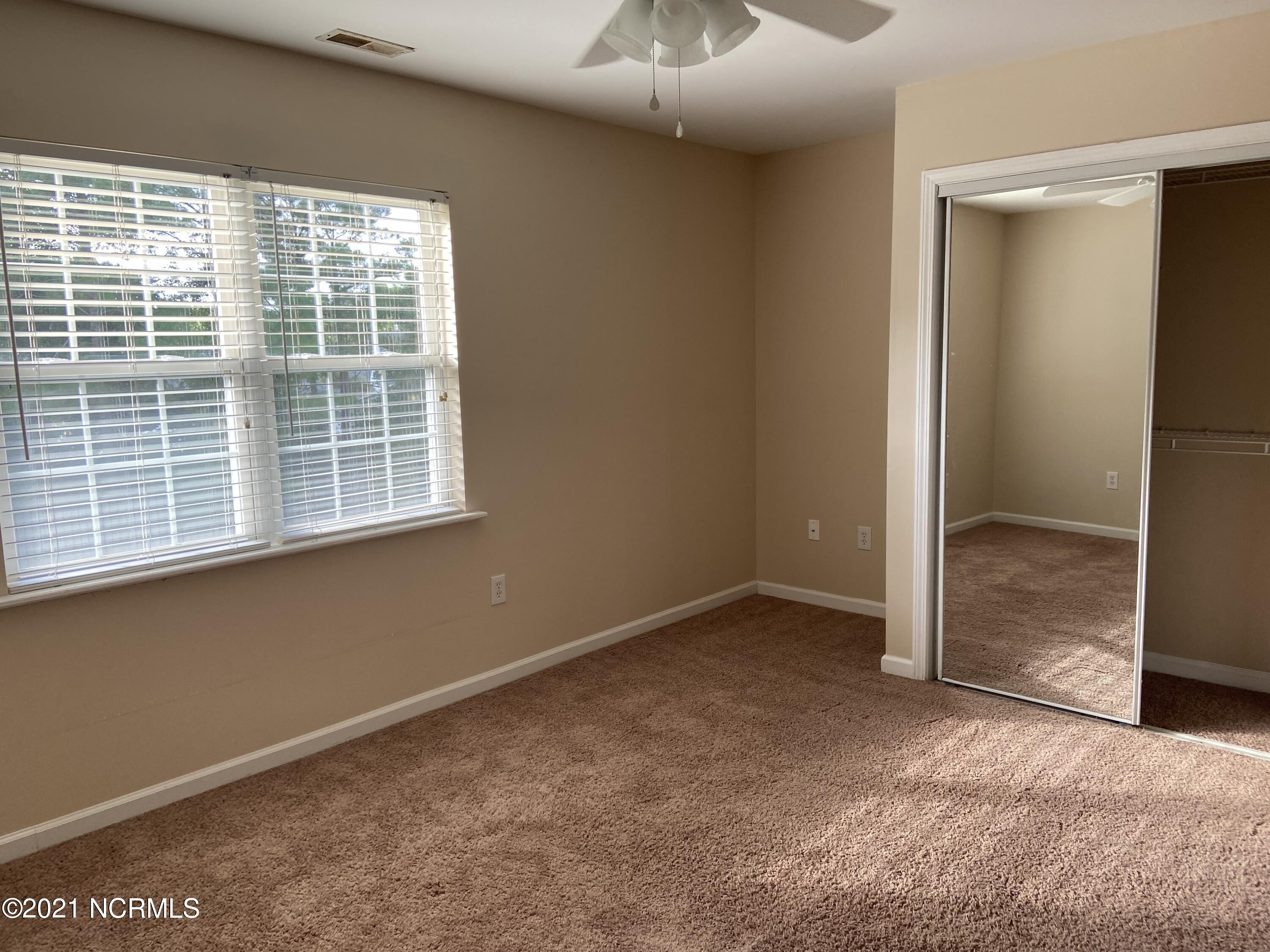 803 Courtyard W,Newport