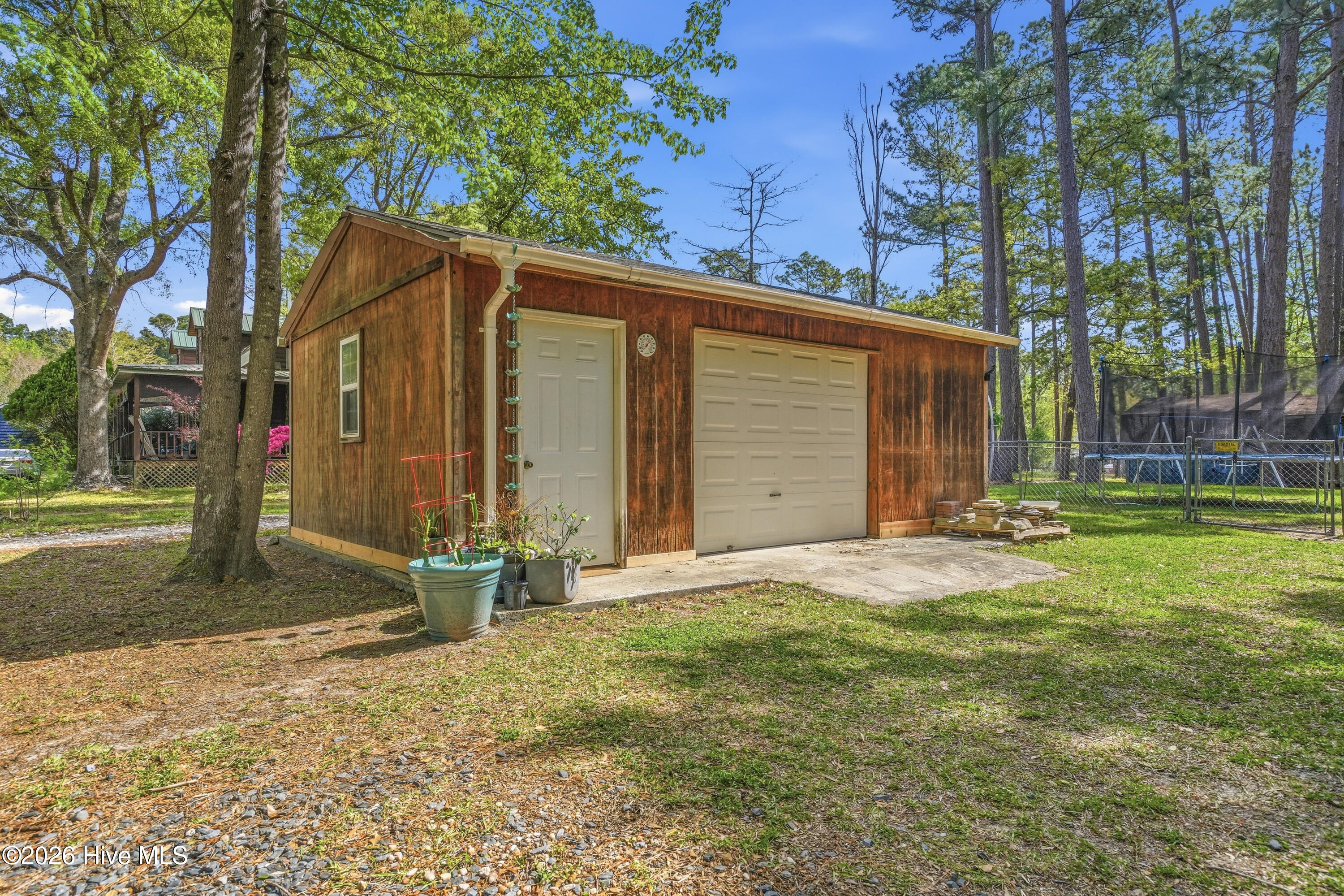 100566654 | Photo 18