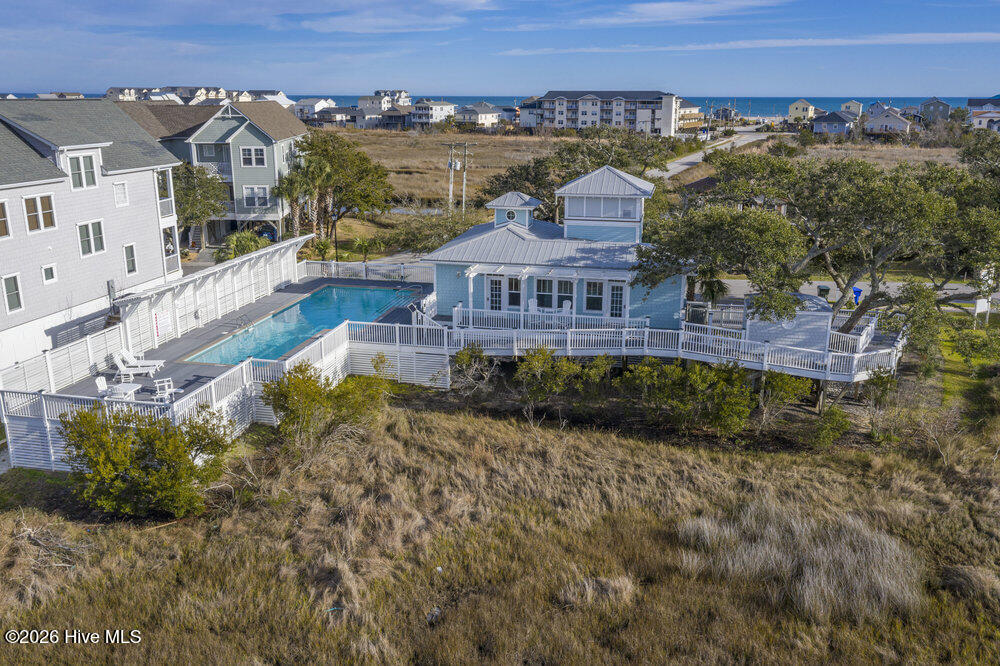 100562970 | Photo 51