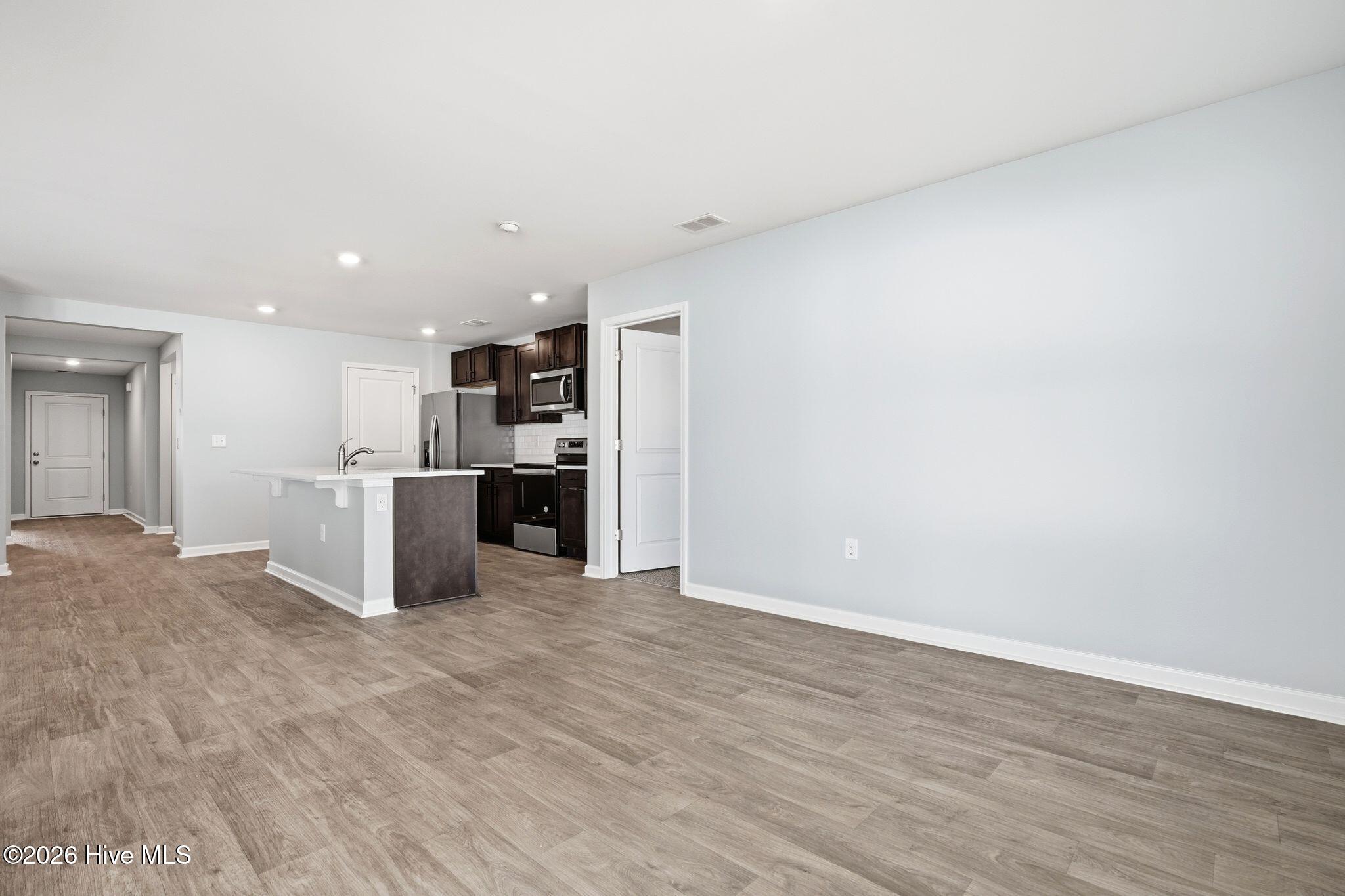 100558624 | Photo 19