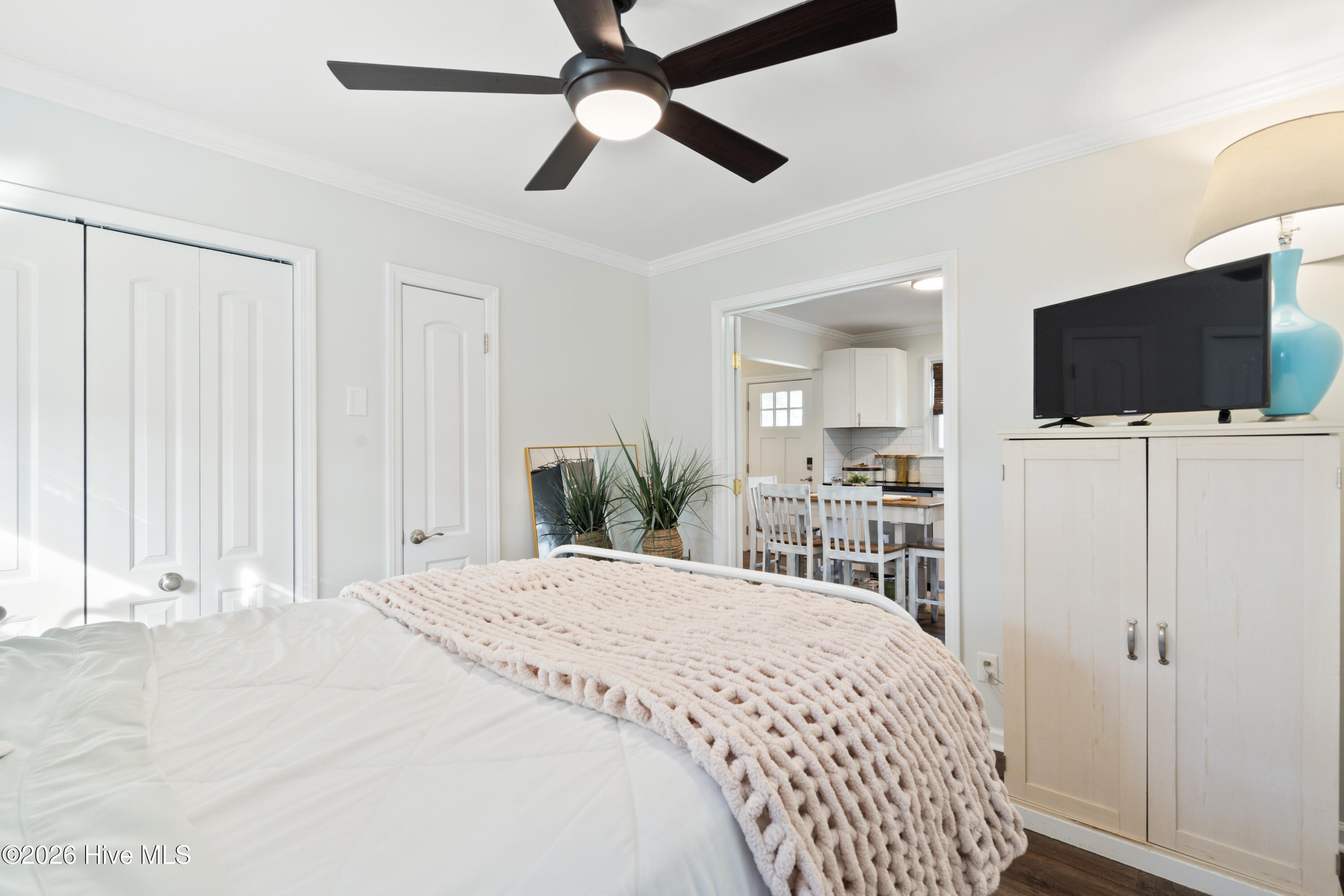 100555391 | Photo 42