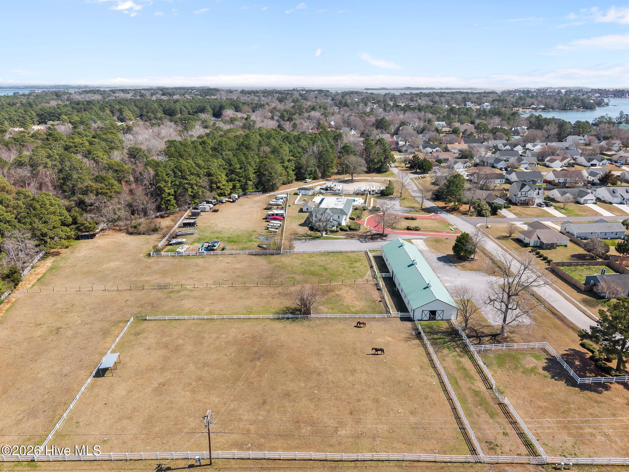 100559515 | Photo 54