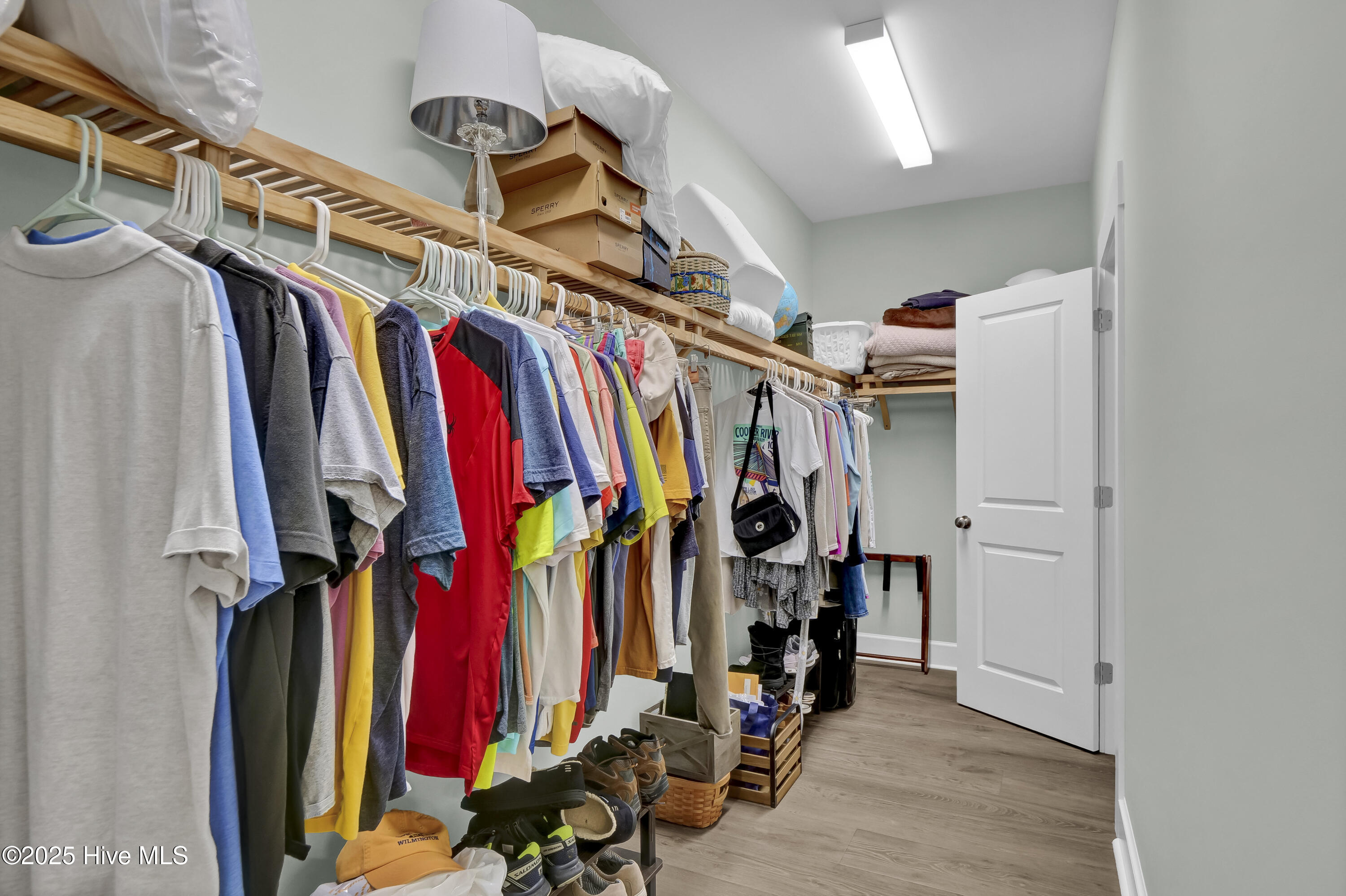 100515379 | Photo 19