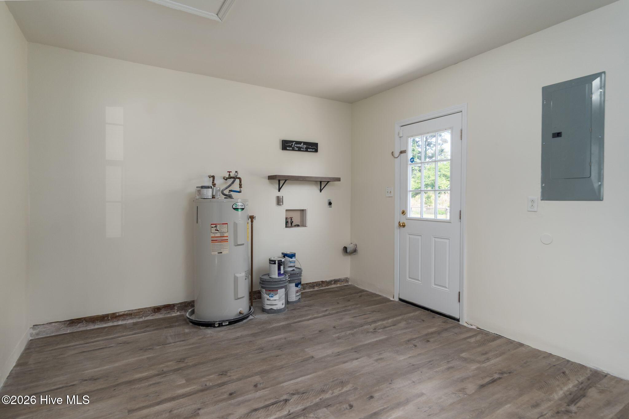 100568369 | Photo 27