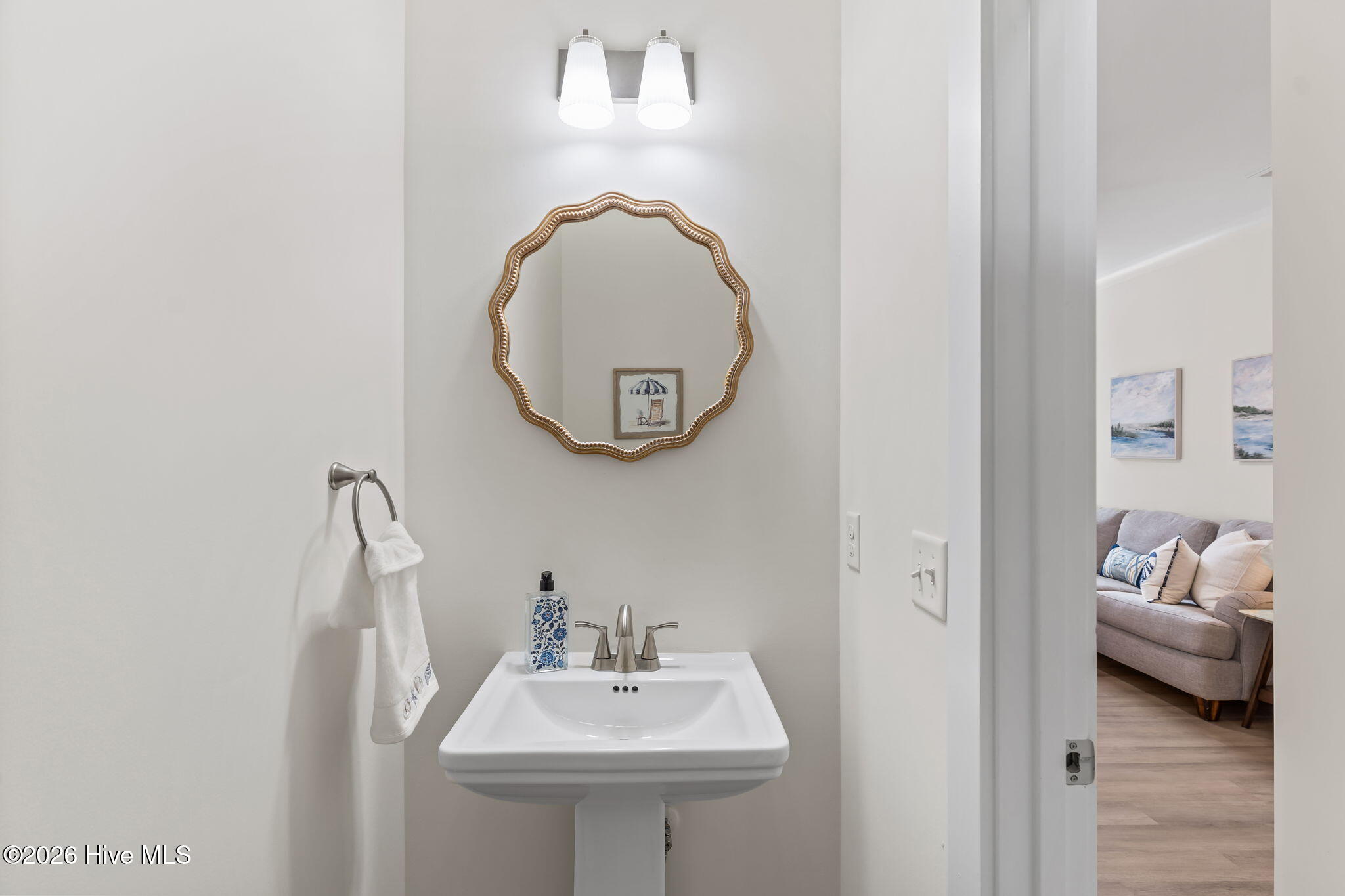 100558259 | Photo 22