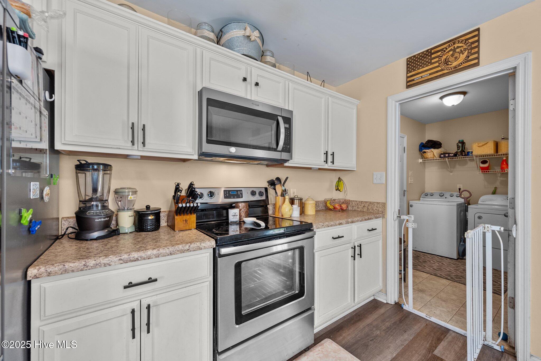 100557104 | Photo 45