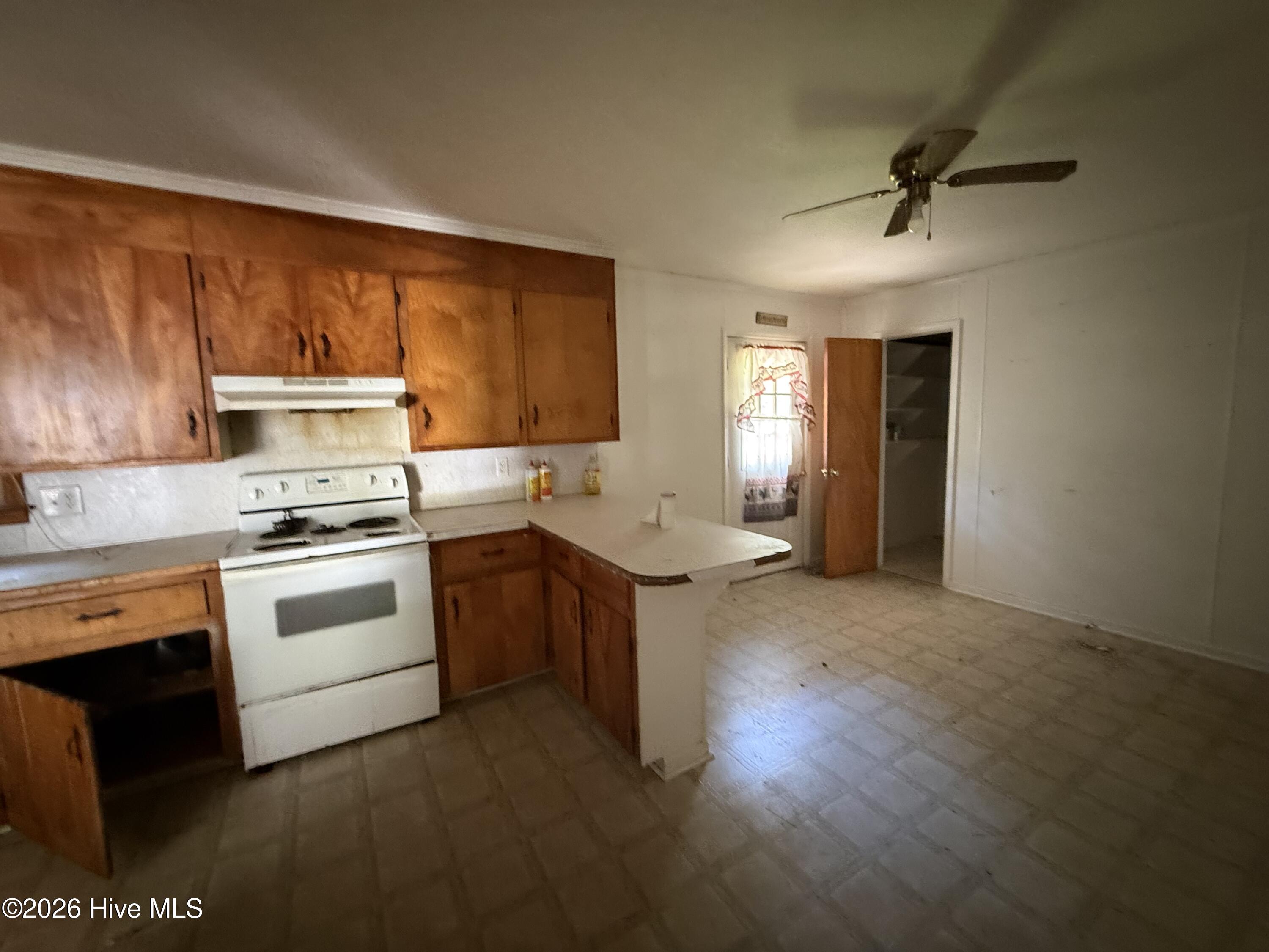 Photo 3 of Single family home for sale at 105 New St, Williamston, NC 27892 | MLS# 100608146 | Listing updated on 2026-10-05