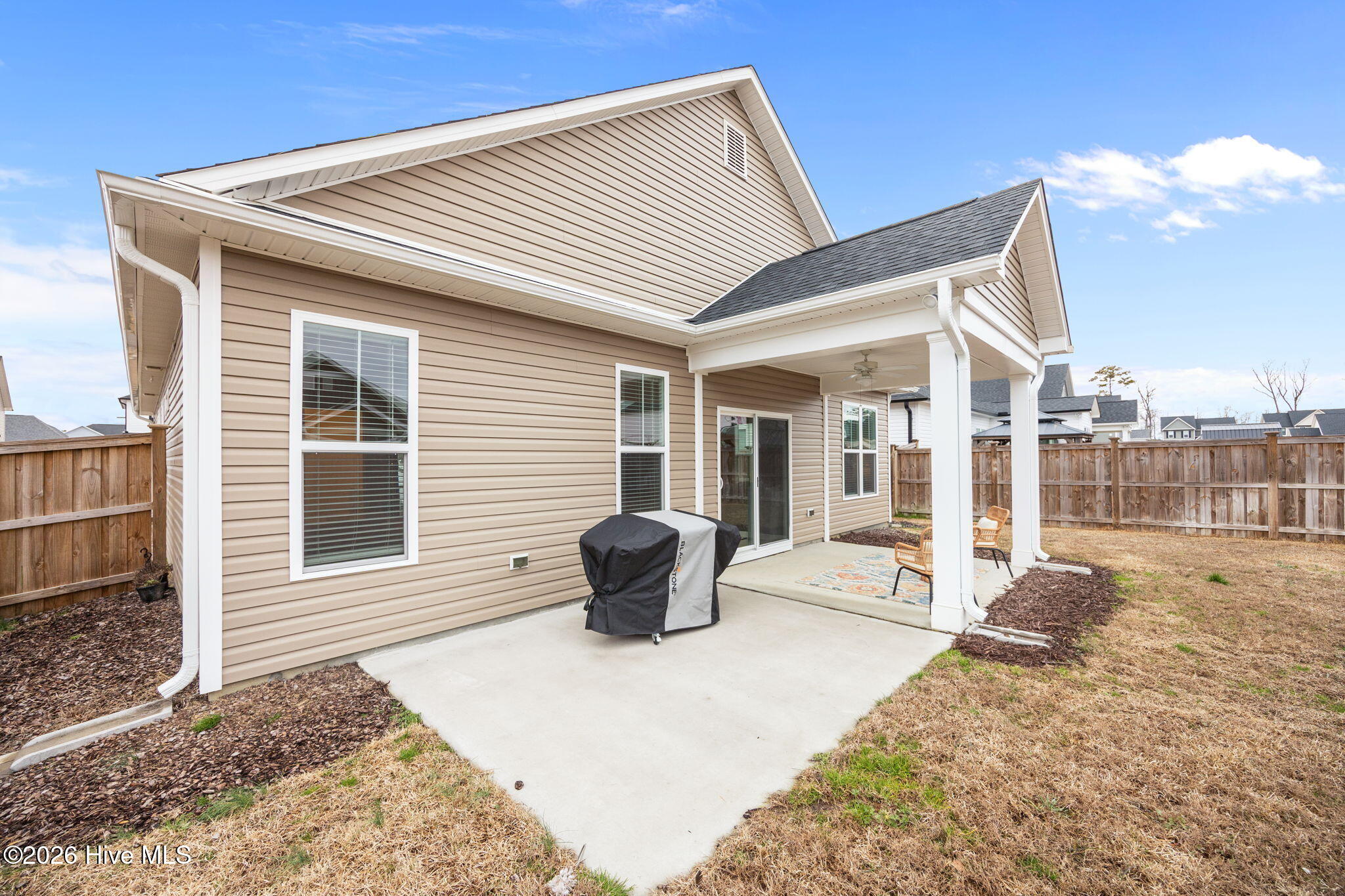 100552532 | Photo 35