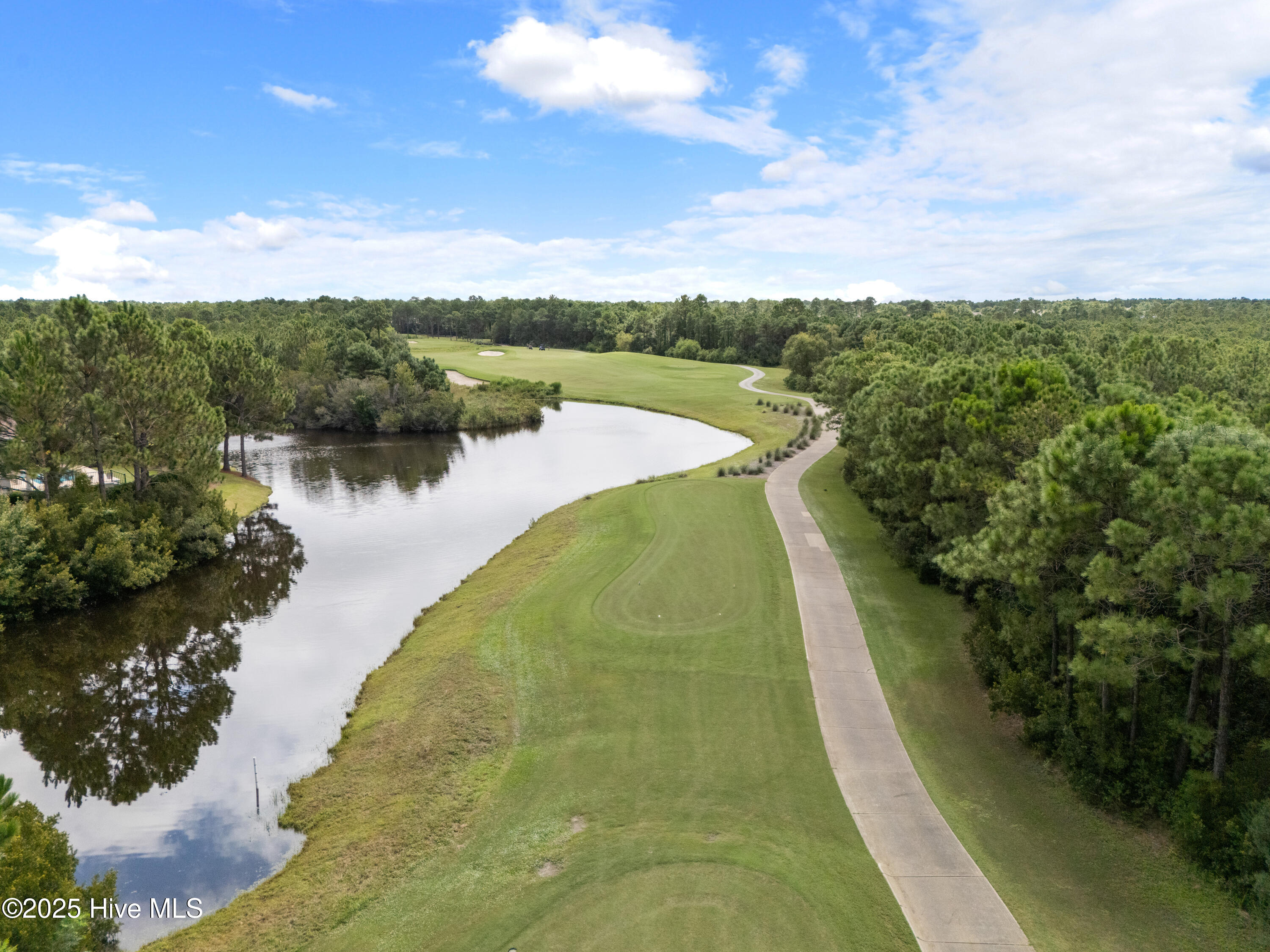 100569790 | Photo 34