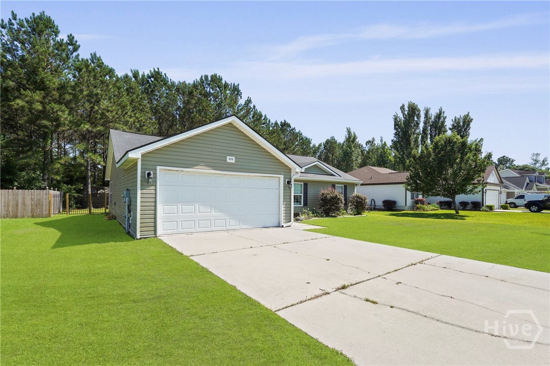 Photo 1 of Single family home for sale at 306 Madison Oaks Dr, Rincon, GA 31326 | MLS# SA366102 | Listing updated on 2026-10-08