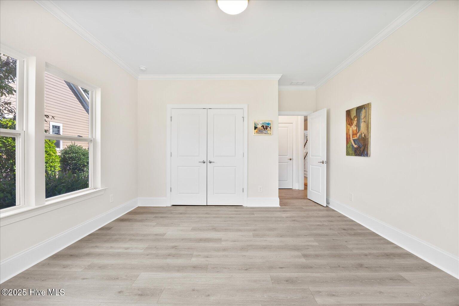 100533104 | Photo 10