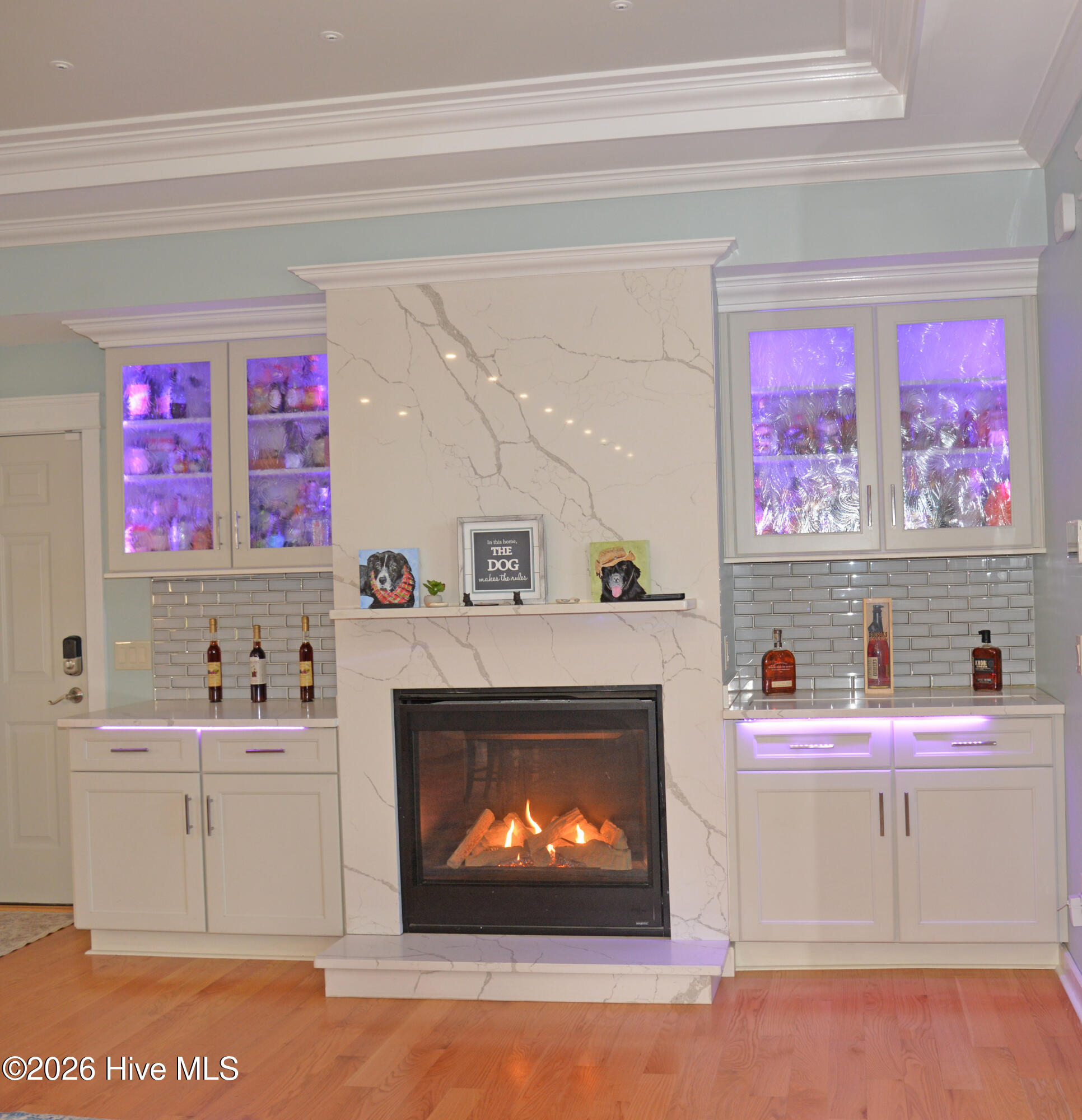 100564925 | Photo 11