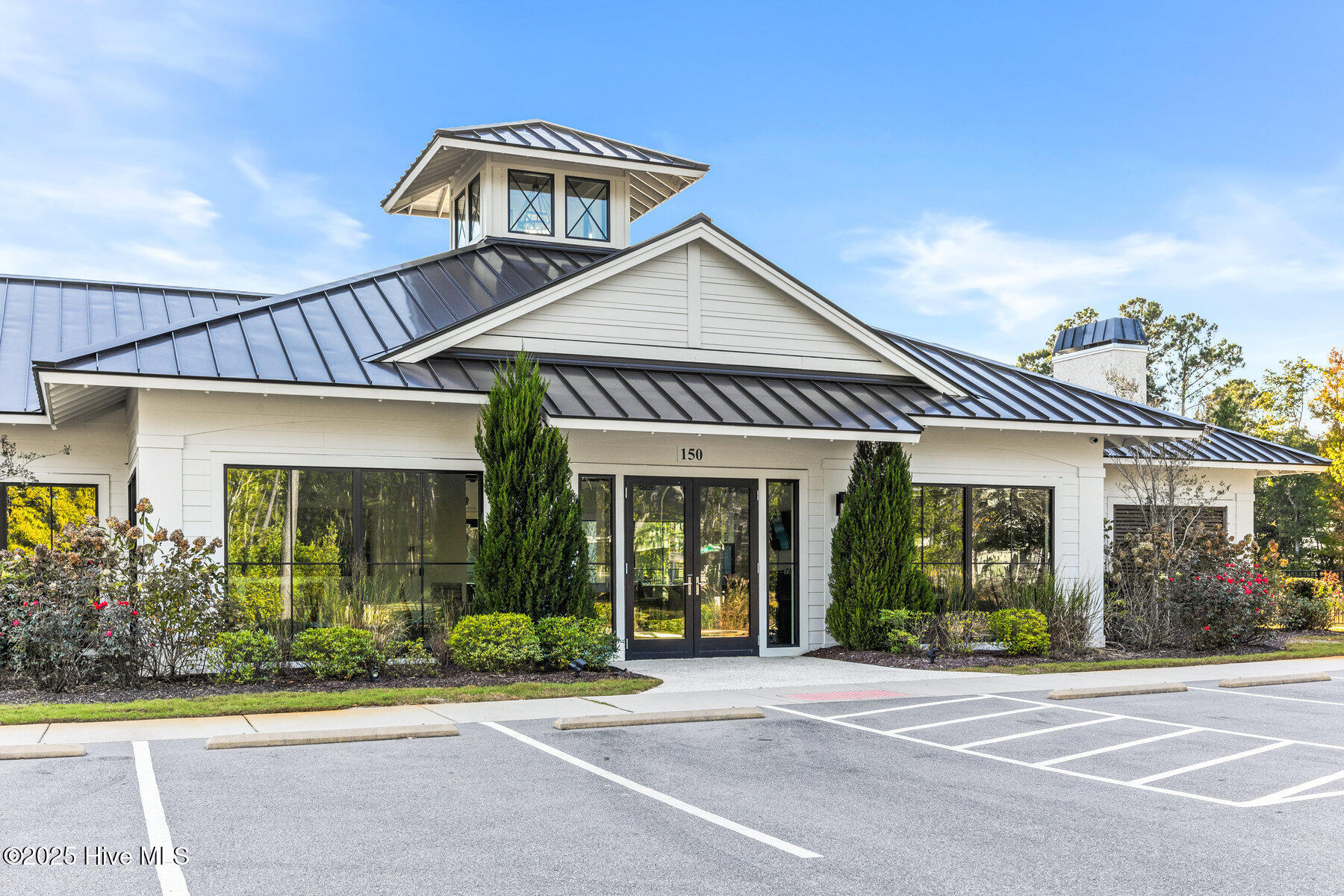 100537930 | Photo 55