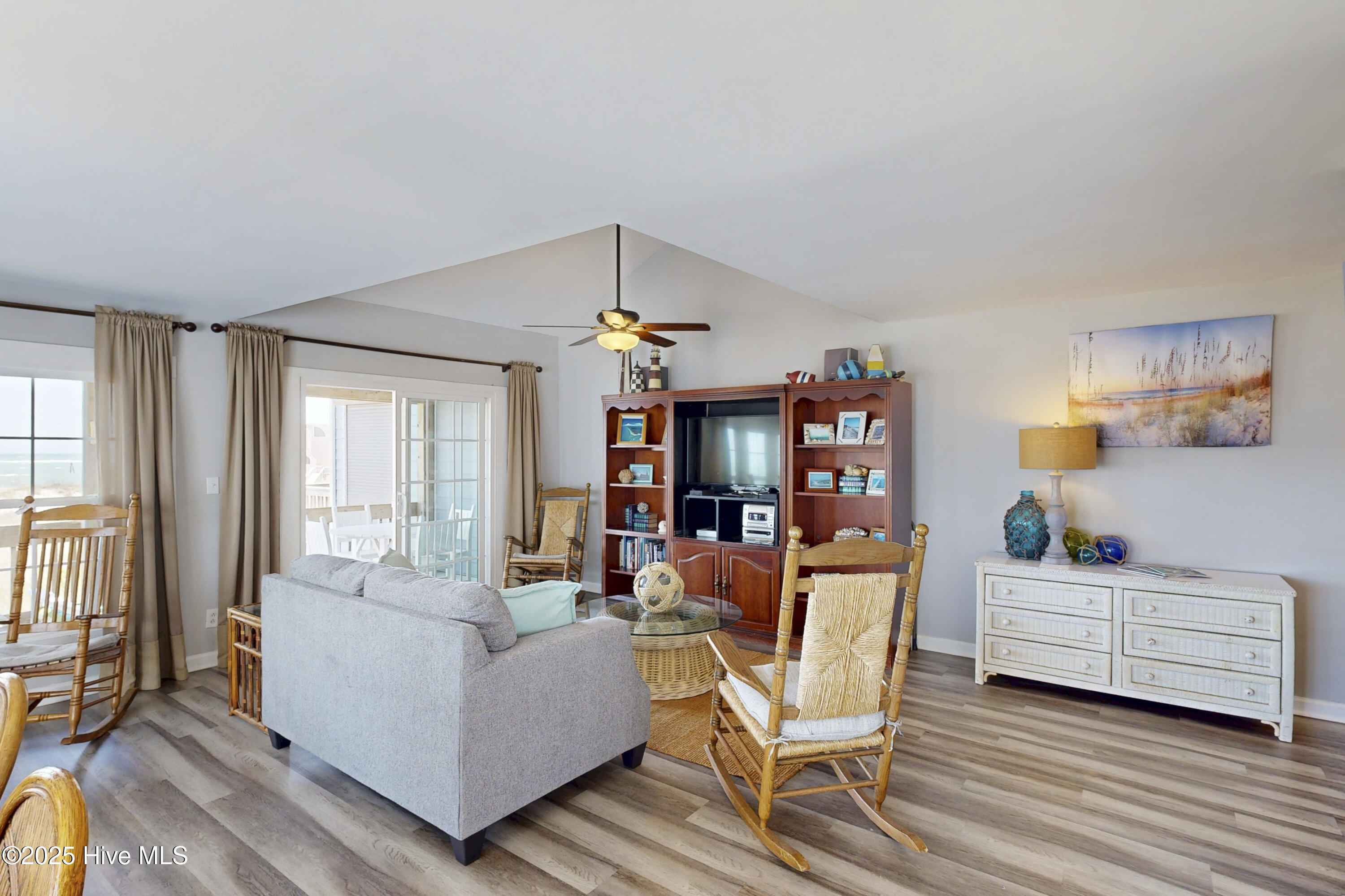3938 River Road, North Topsail Beach, NC 28460 – photo 11: 3938 River Road - Interior - Edited_30