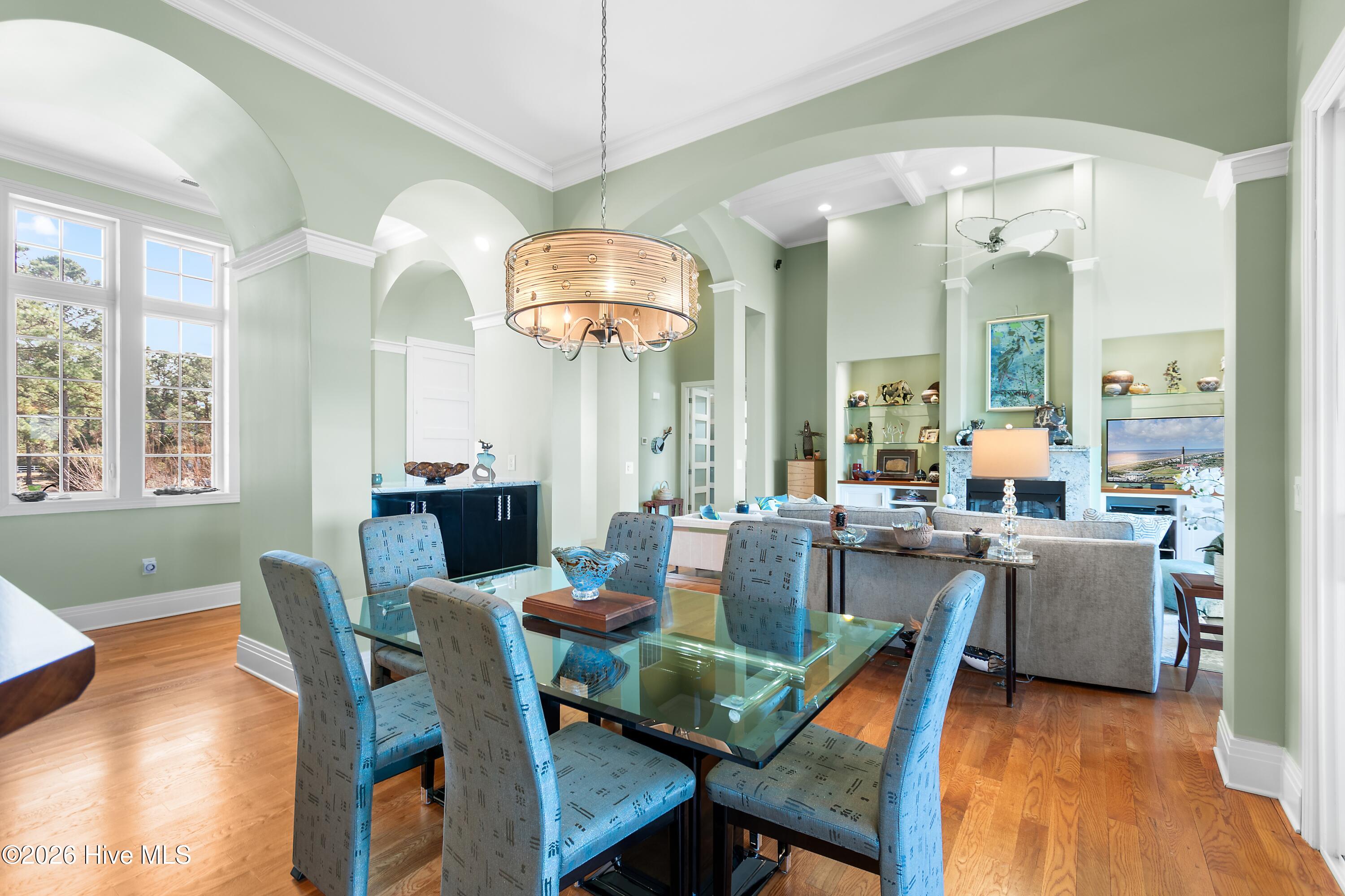 100549658 | Photo 22