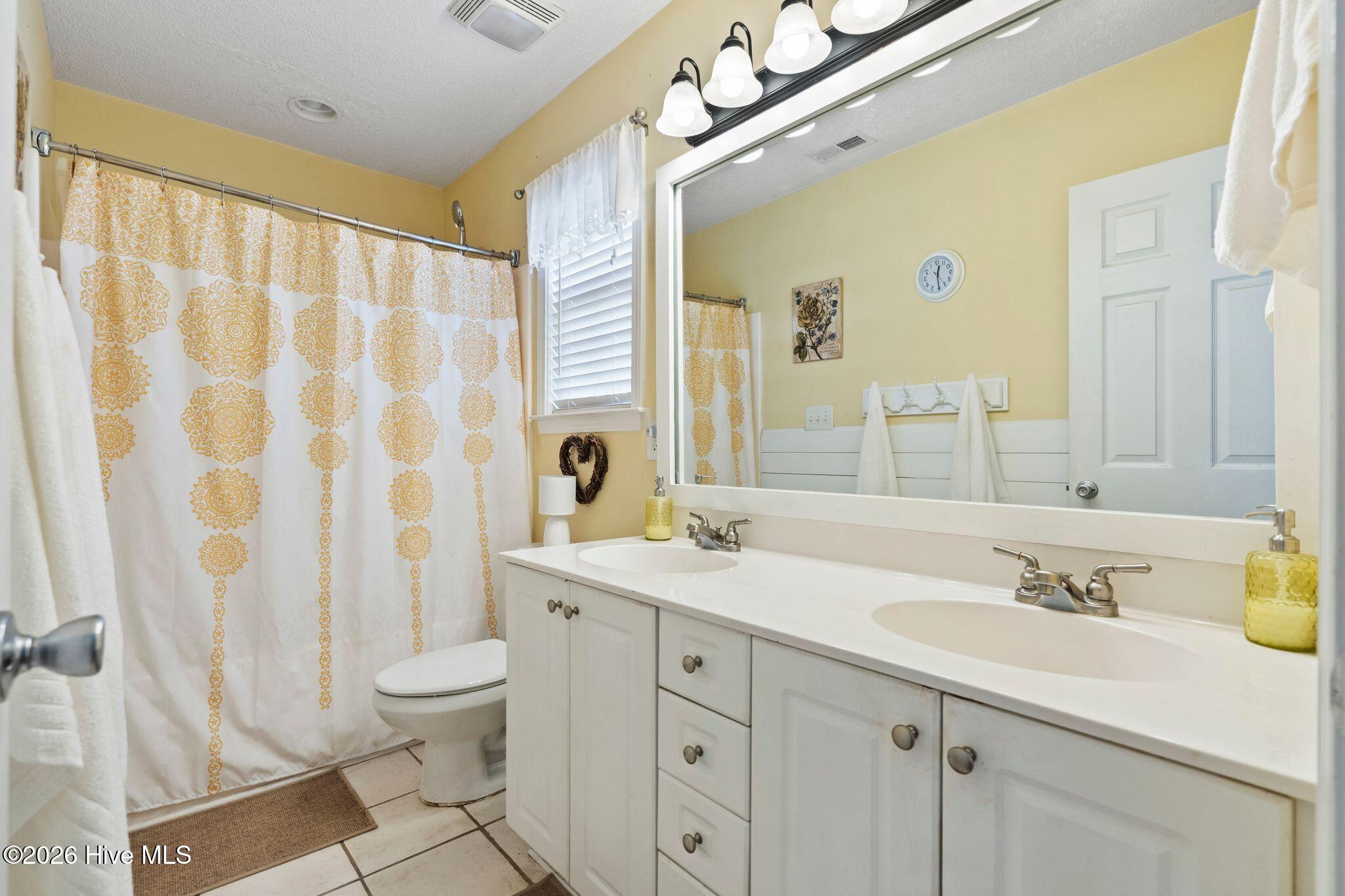 100554747 | Photo 22