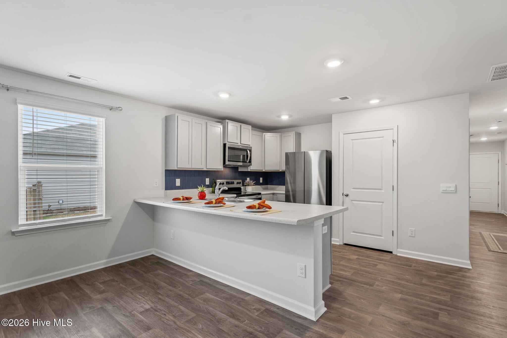 100555354 | Photo 35