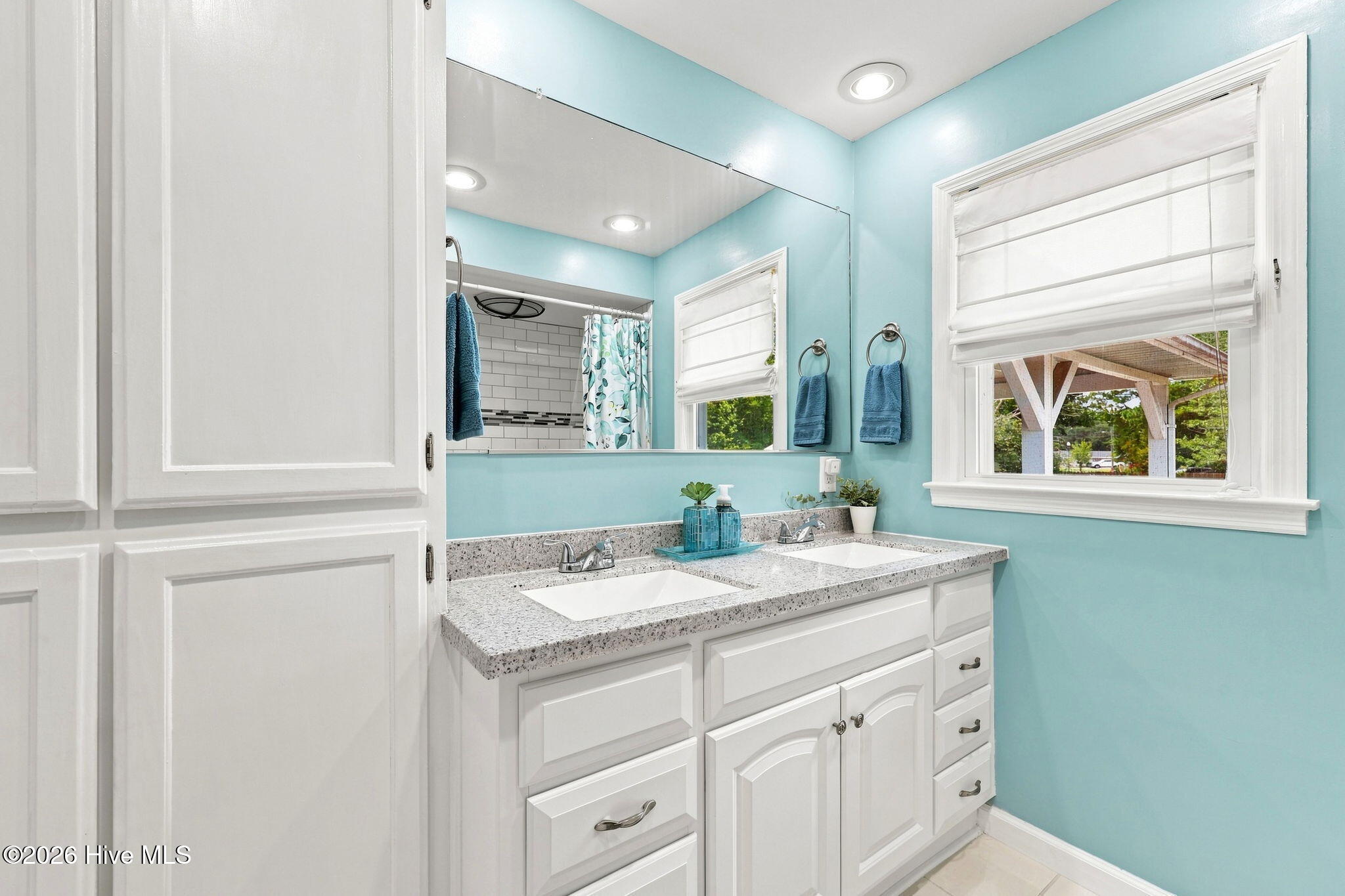 2610 W Forest Drive,Newport