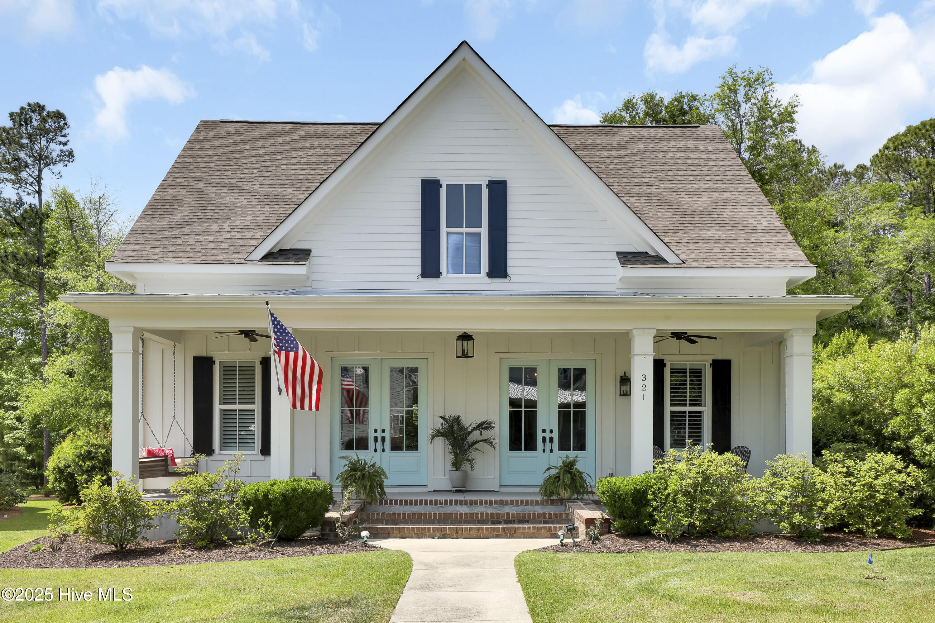 Homes for sale in Castle Hayne, NC | 321 Jenoa Dr, Castle Hayne, NC 28429 | MLS# 100523529