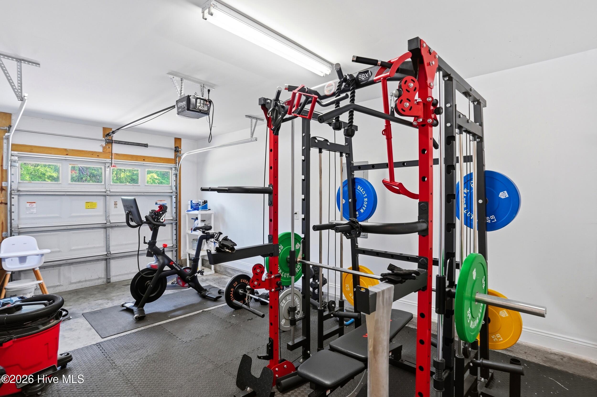 100567490 | Photo 23