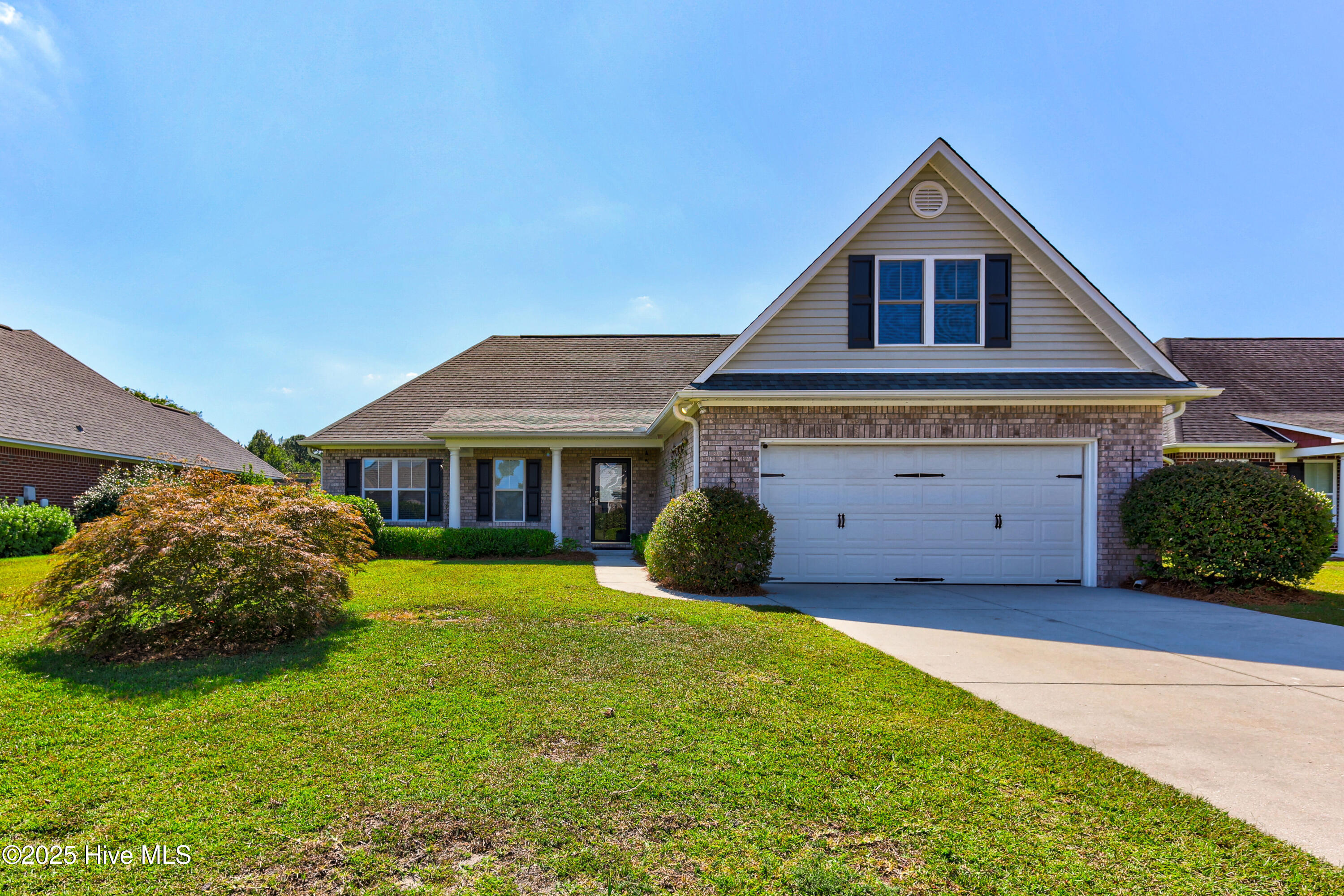 115 Cove Landing-print-001-009-Front of