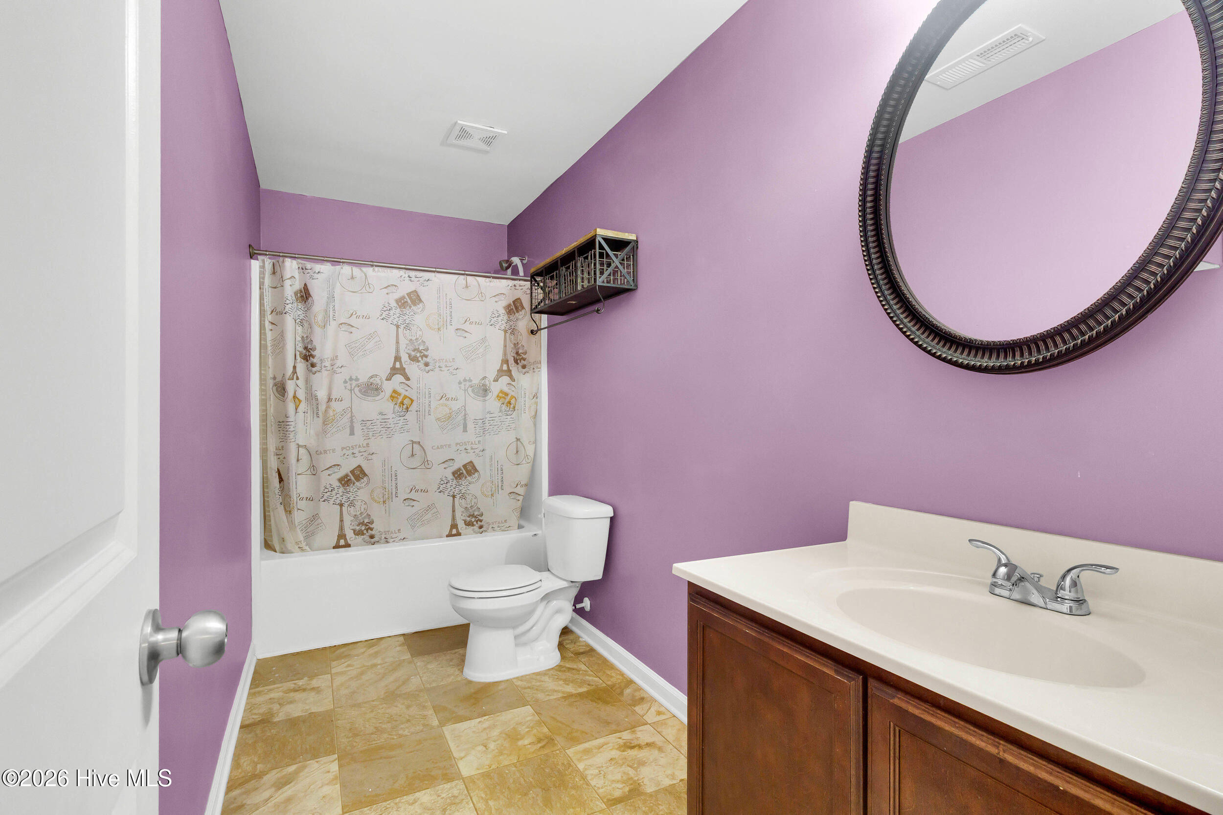 100561296 | Photo 28