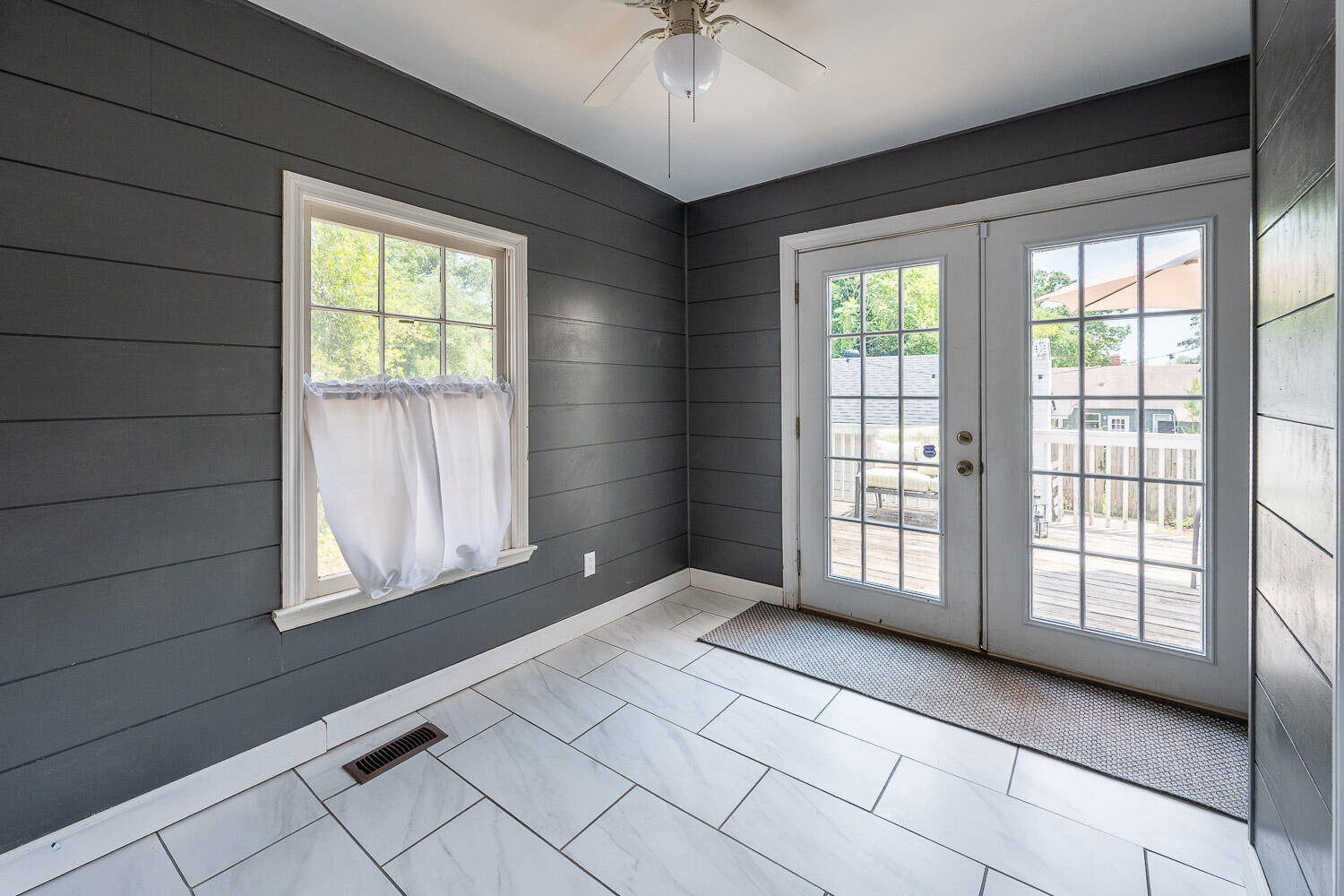 1752 Kissingbower-MLS-8