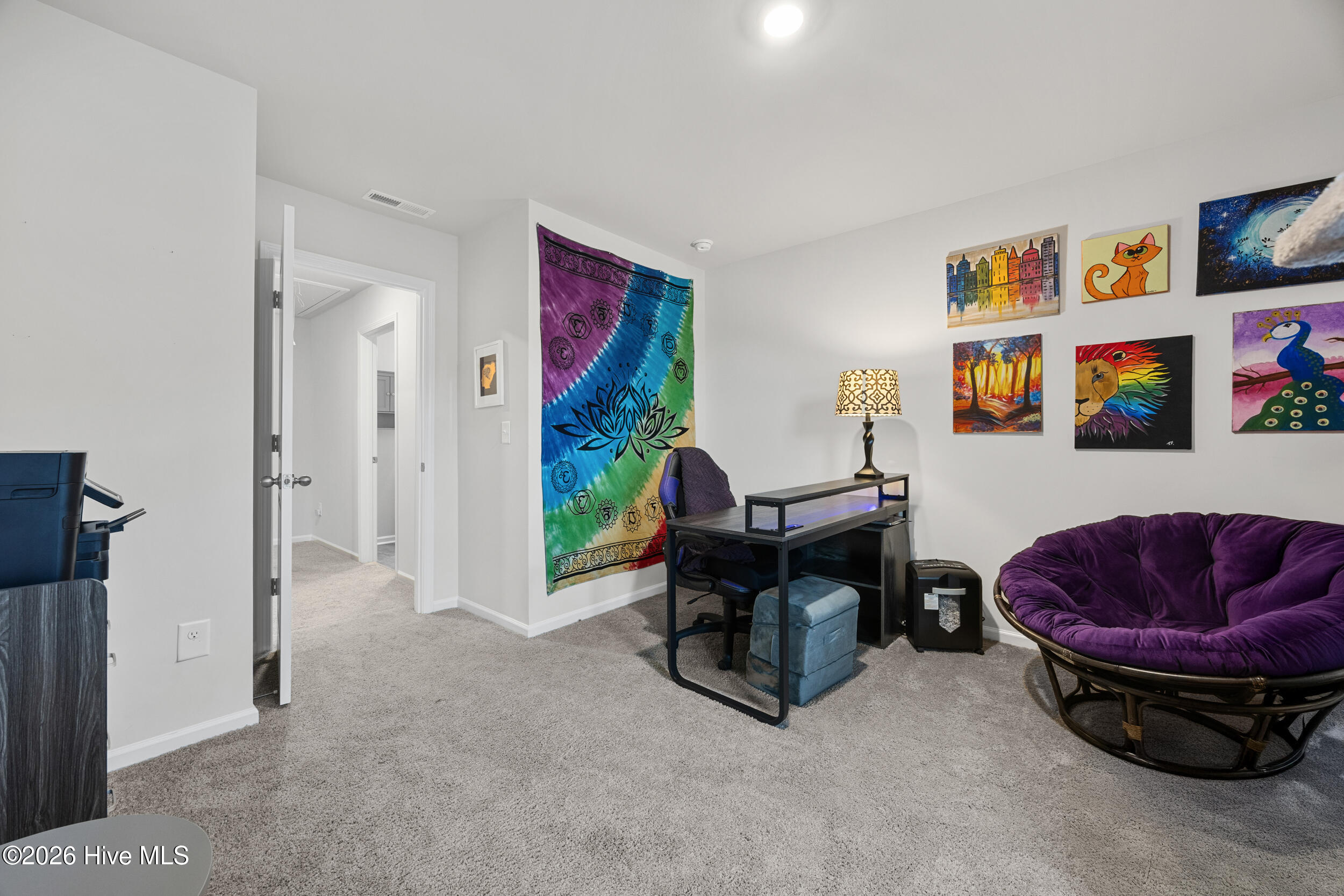 100561972 | Photo 38