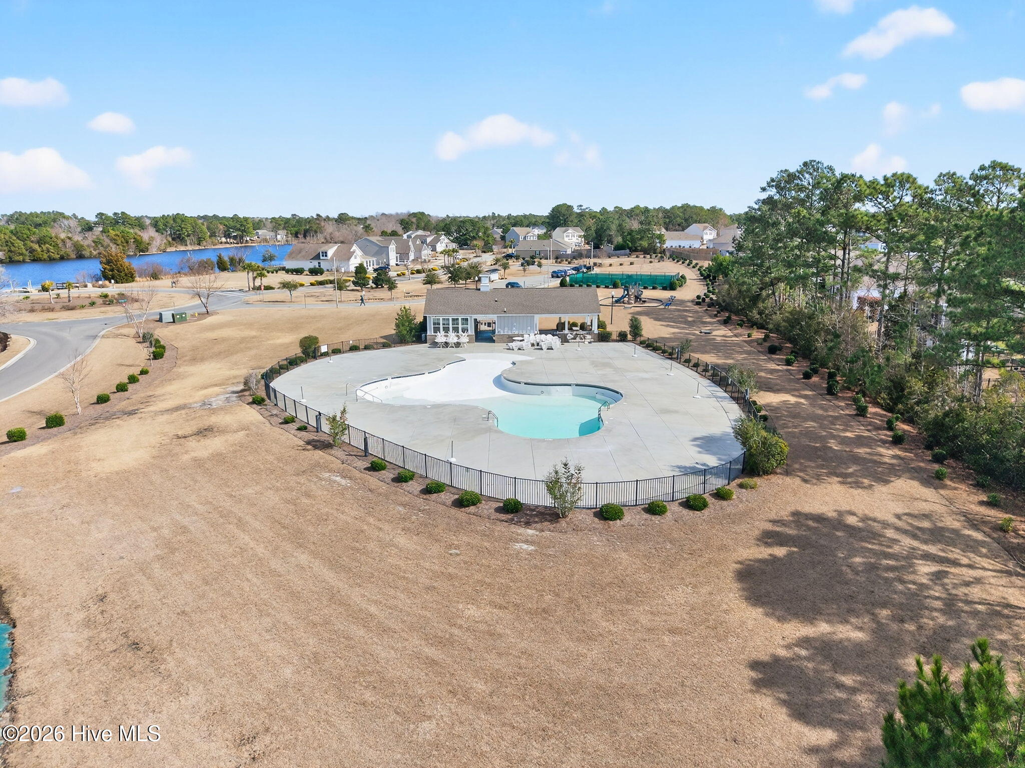 100556971 | Photo 47