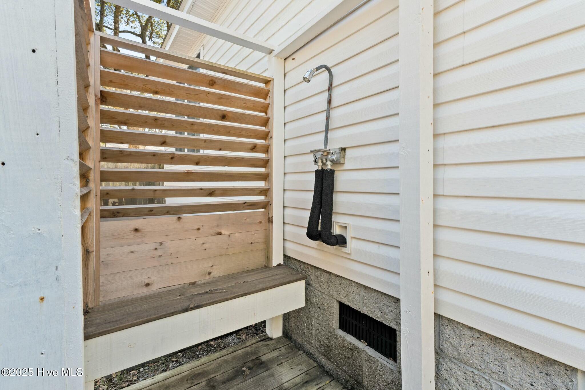 100495613 | Photo 27