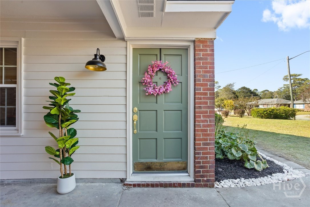 Homes for sale in Savannah, GA | 2221 Walz Dr, Savannah, GA 31404 | MLS# SA343243