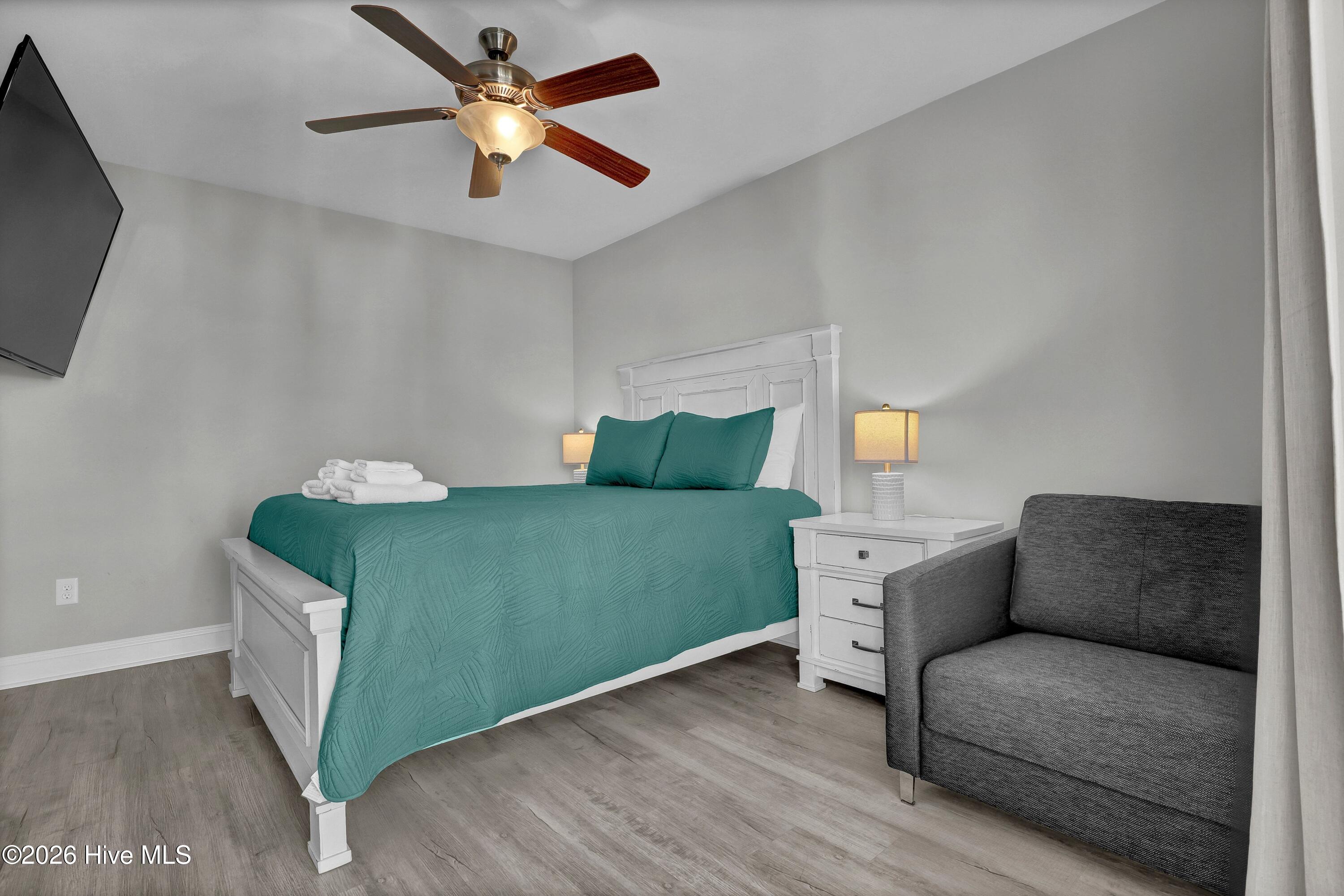 100554934 | Photo 52