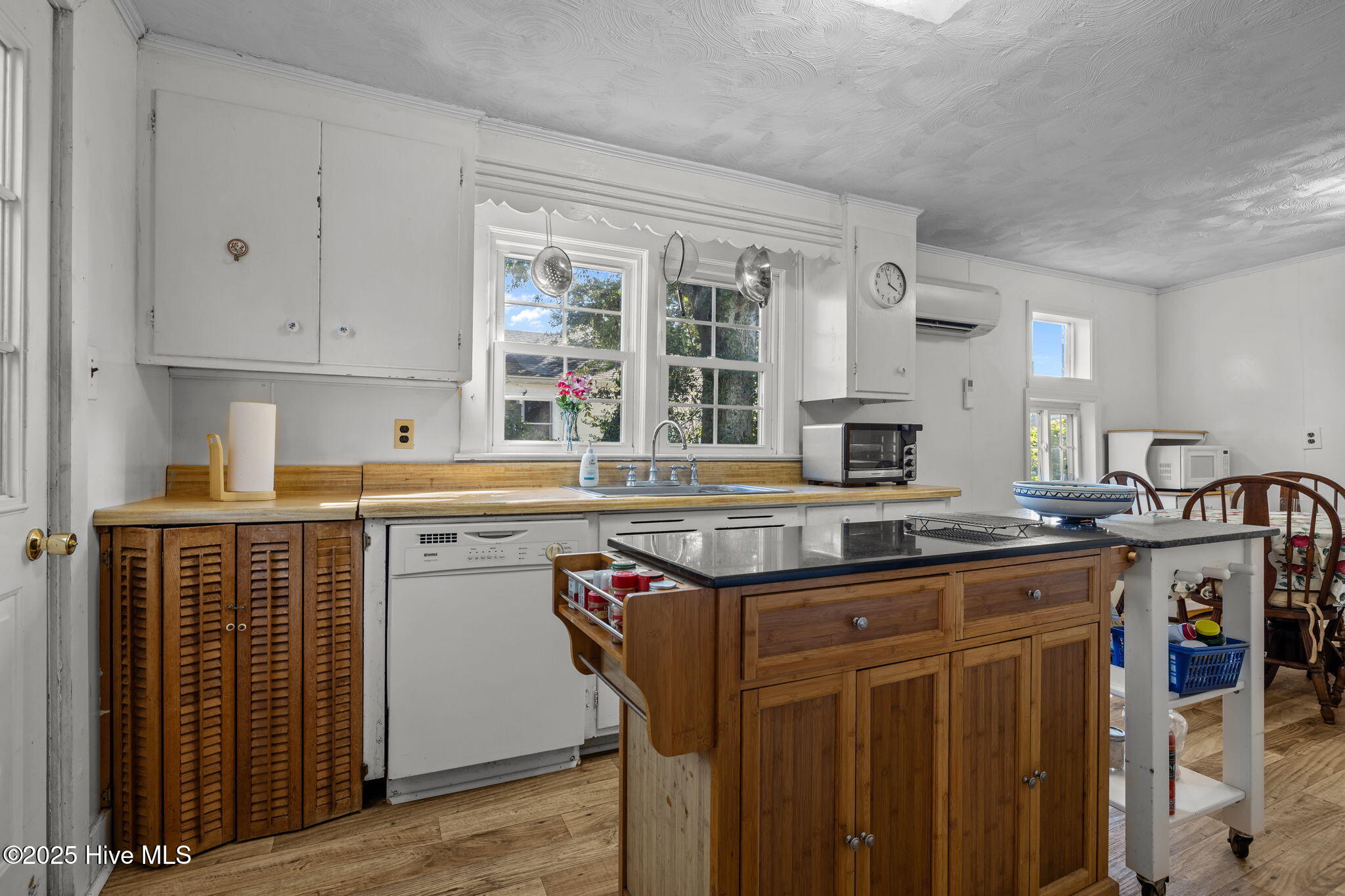 Homes for sale in Morehead City, NC | 304 N 21St St, Morehead City, NC 28557 | MLS# 100533347