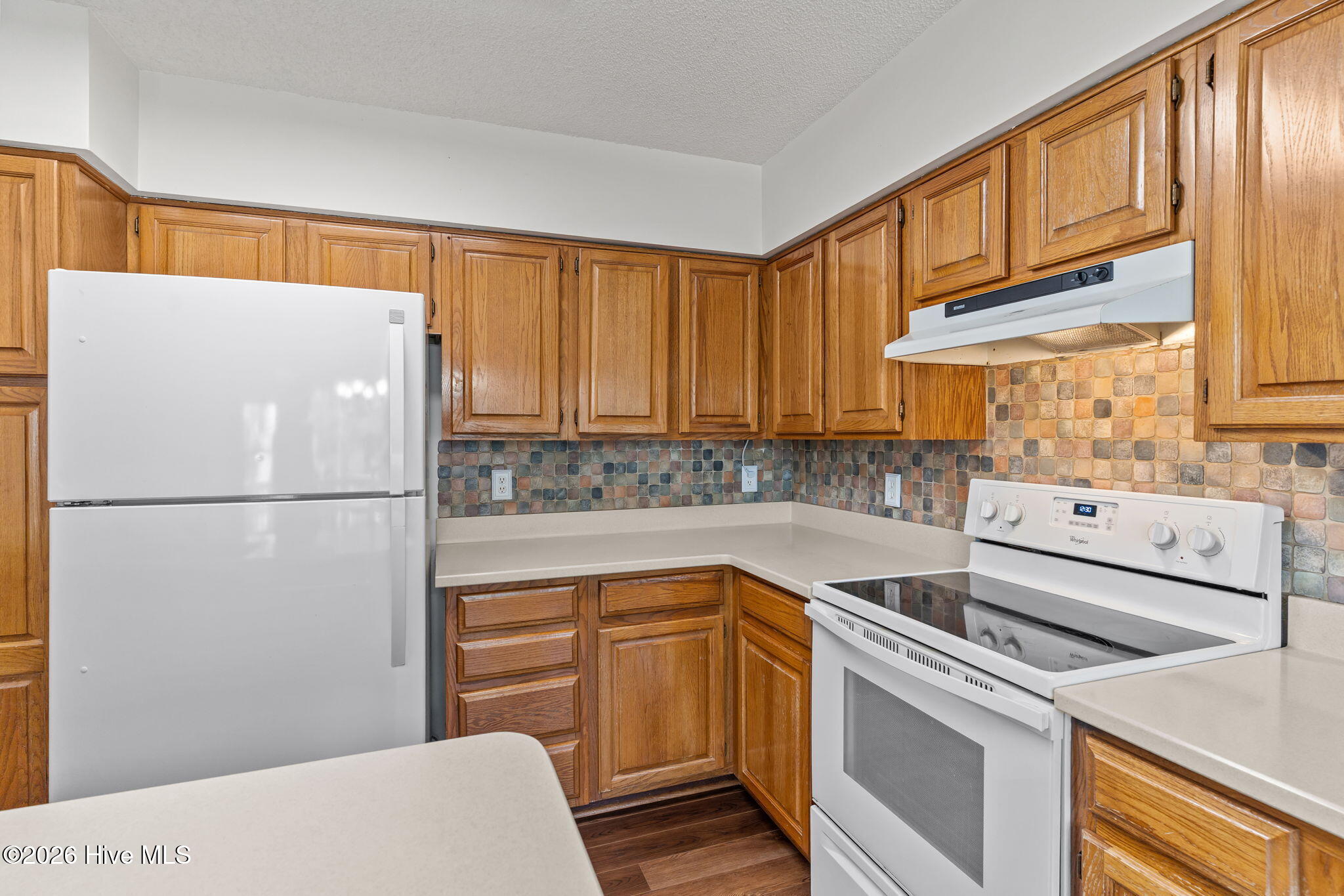 100556740 | Photo 16