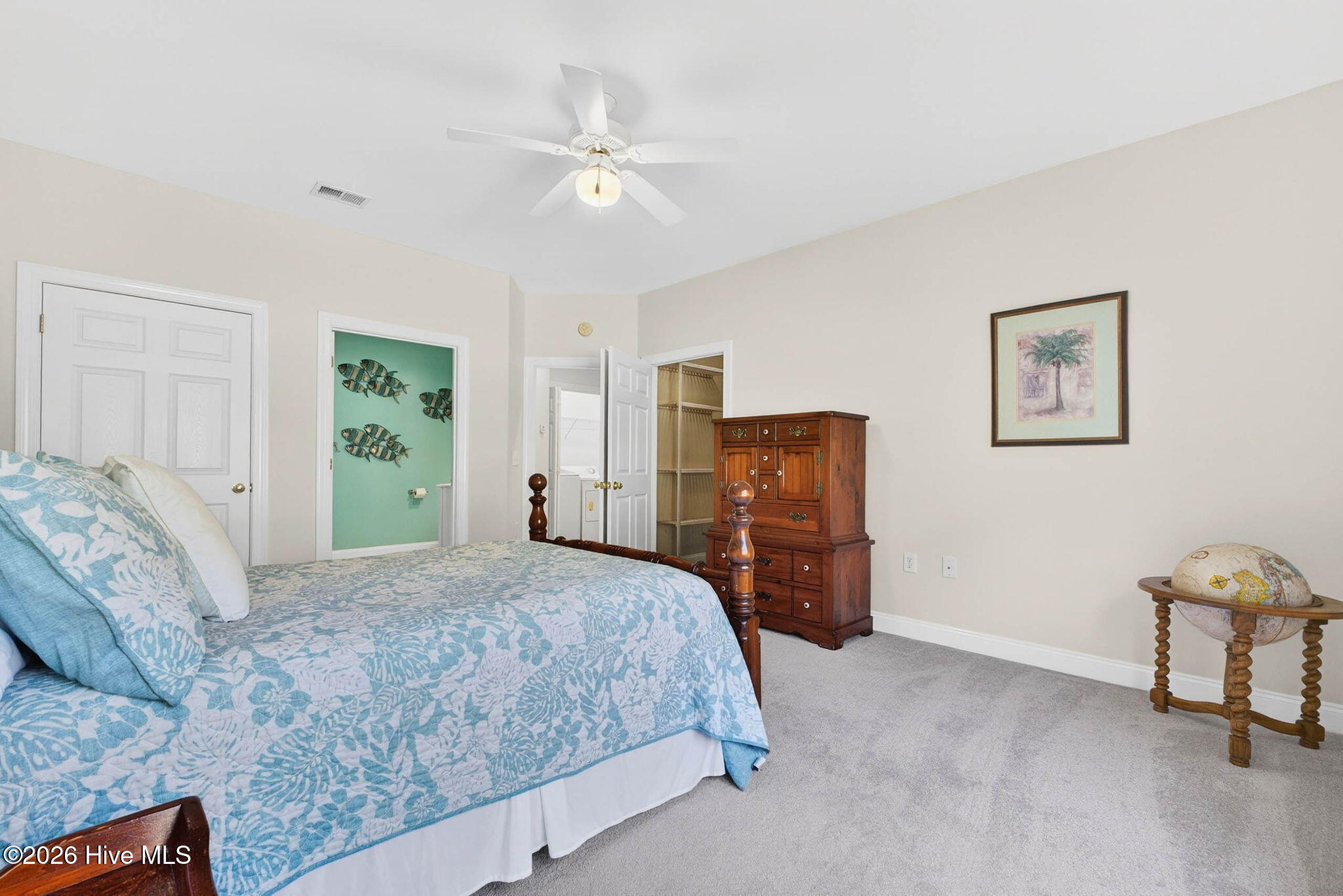 100566097 | Photo 21