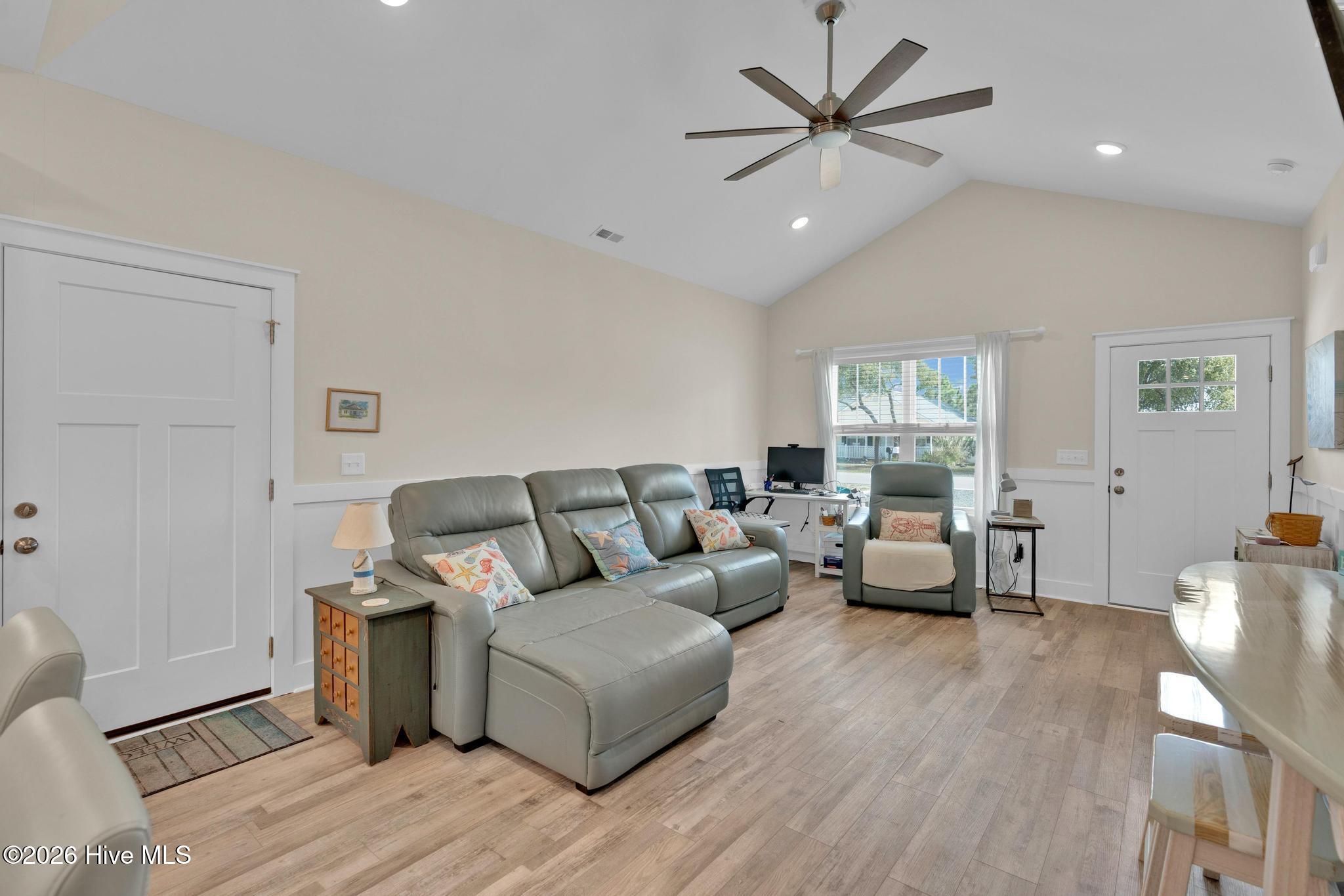 125 NE 15th Street, Oak Island, NC, 28465