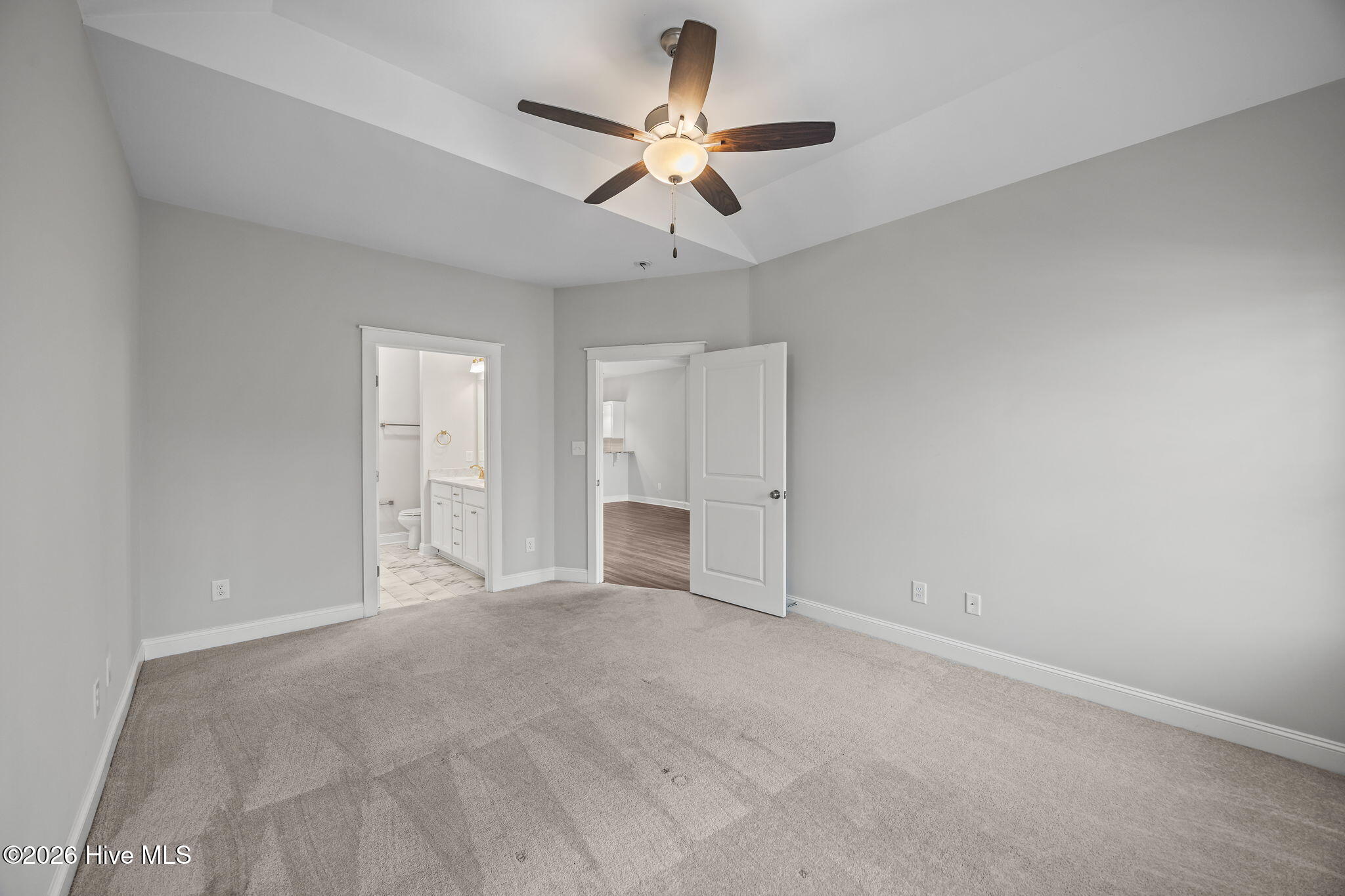 1819 Fox Den Way UNIT 3, Greenville, NC, 27858