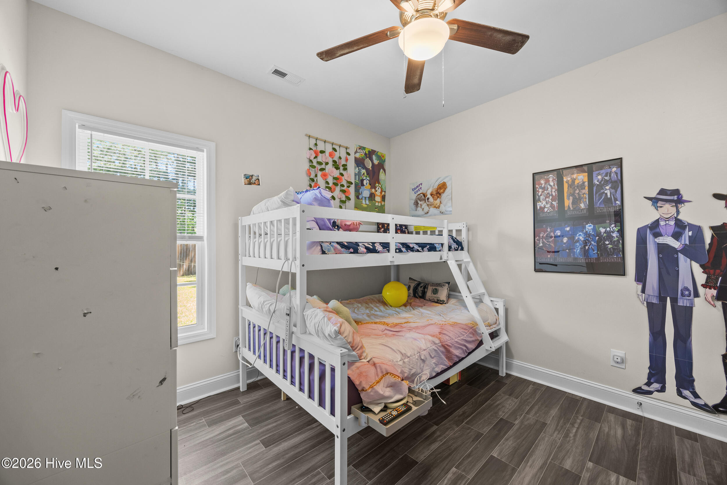 100566658 | Photo 26