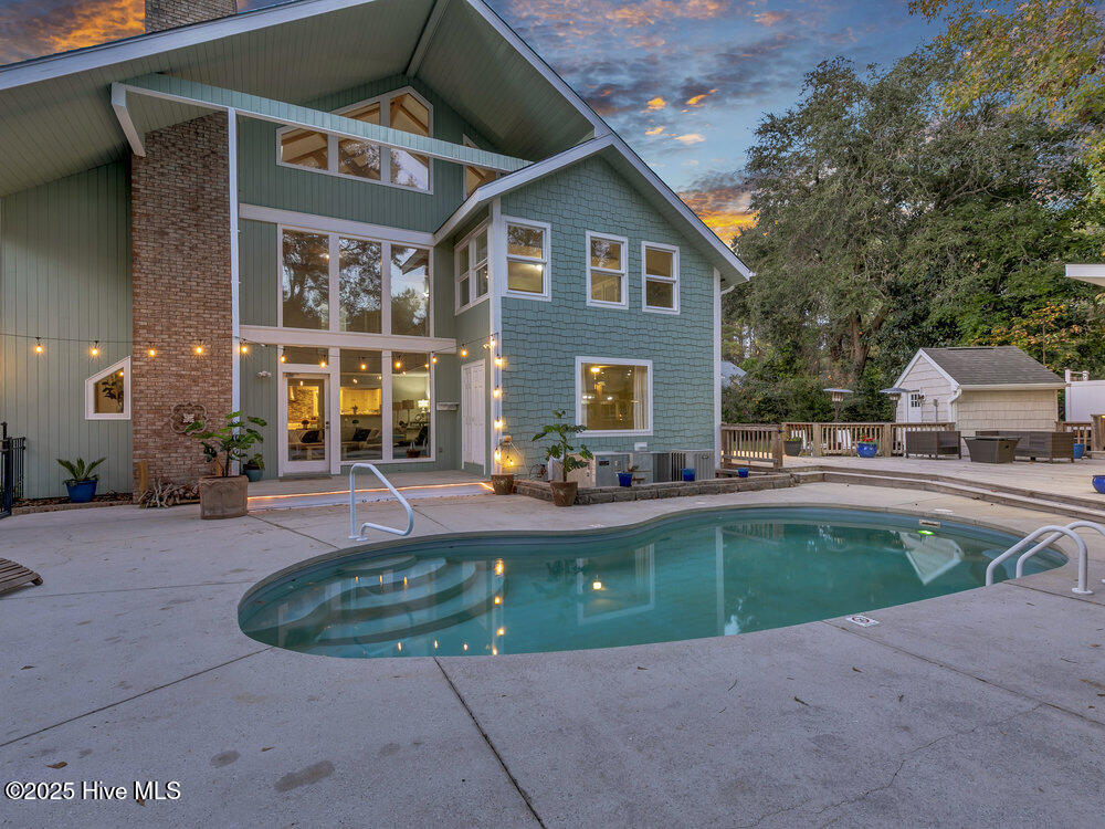 100542503 | Photo 69