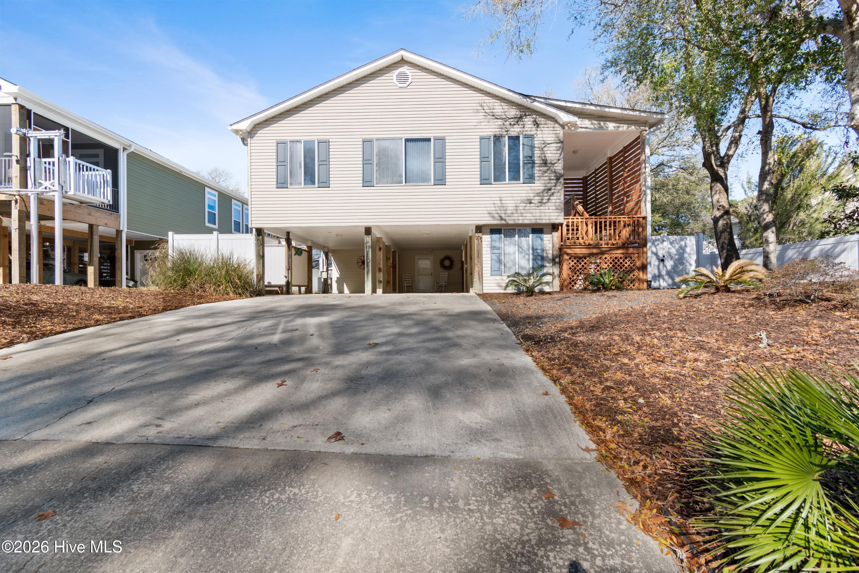 100561293 | Photo 42