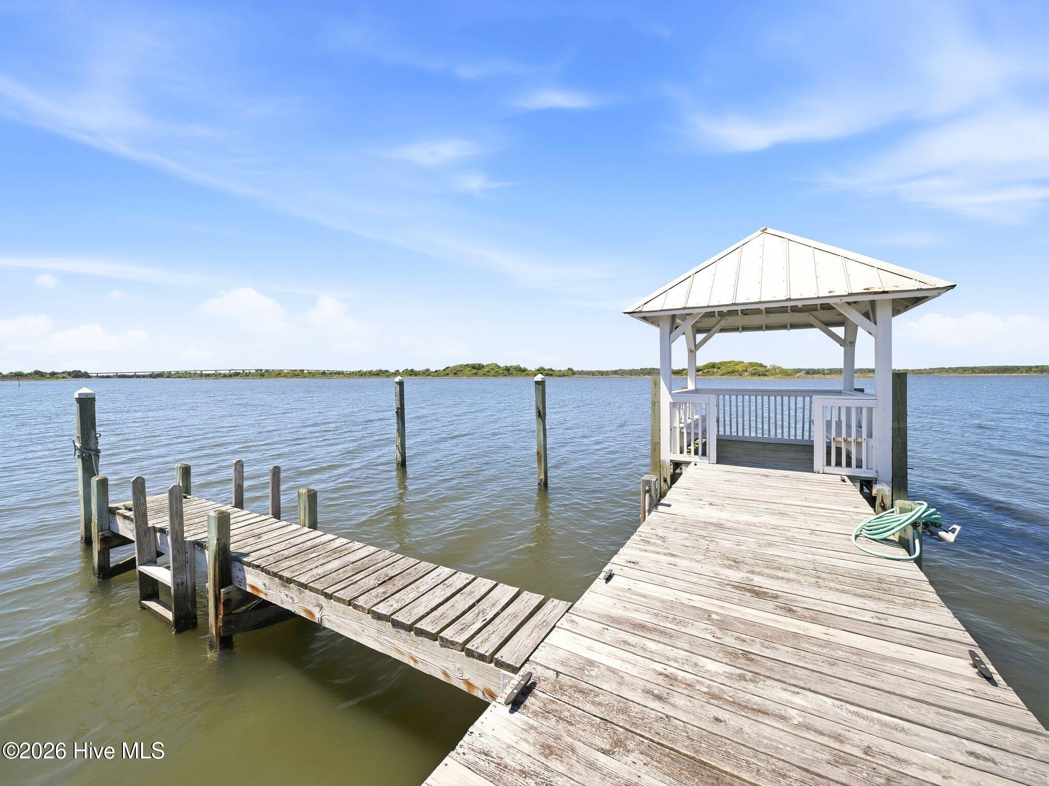 100569349 | Photo 117