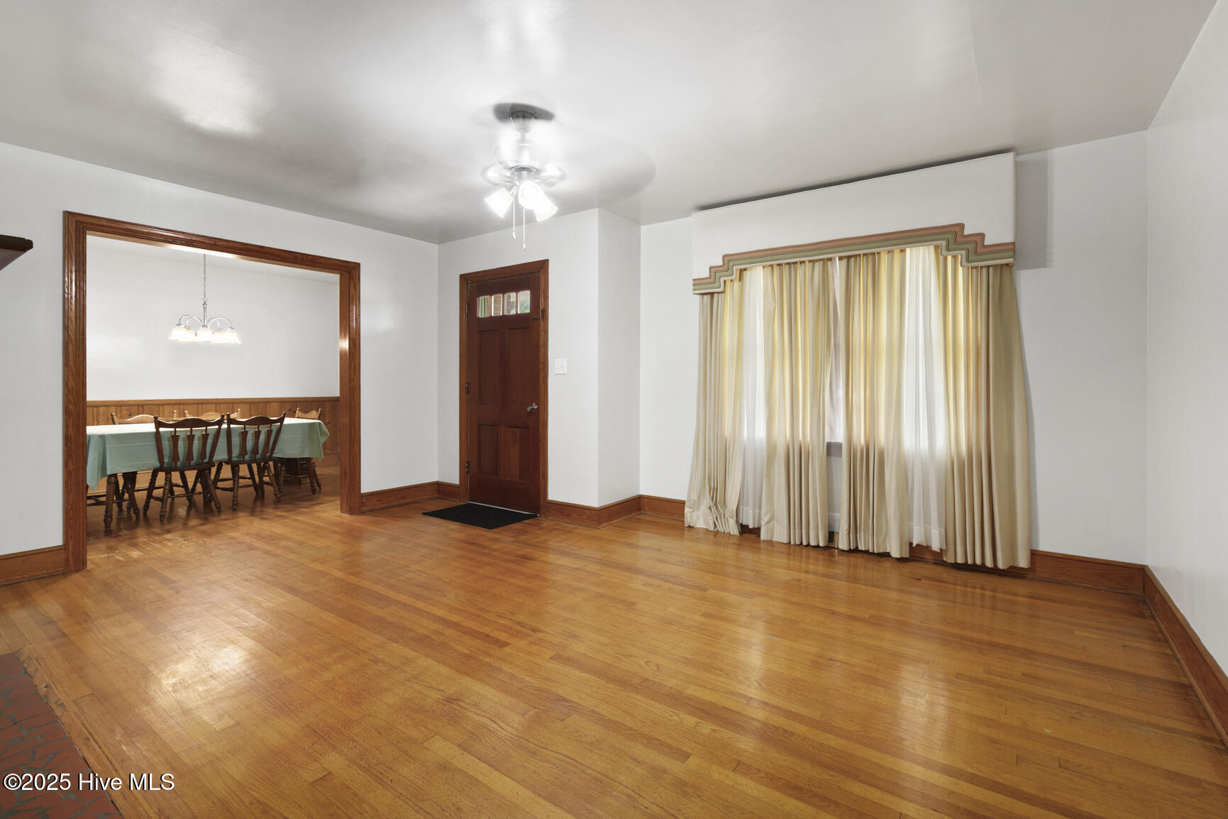 005-11421NorthCarolina97-RockyMount-NC-2