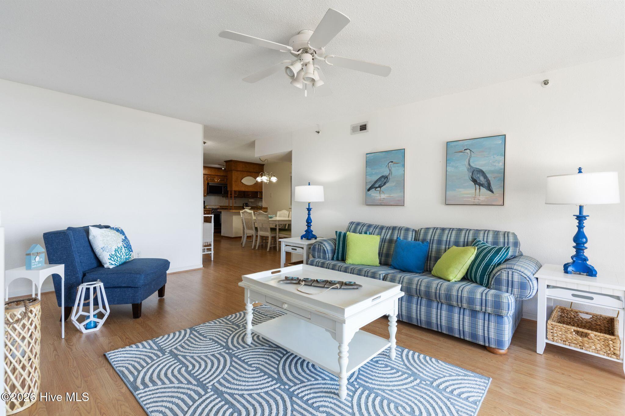 100559417 | Photo 13